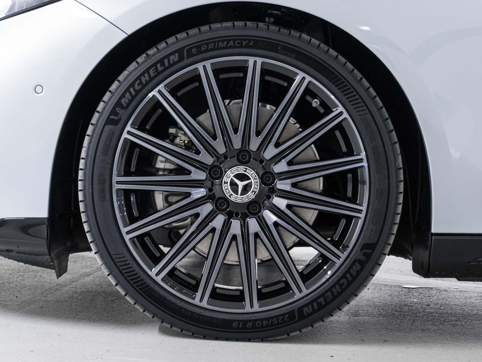 MERCEDES-BENZ CLA 220 4MATIC-image-14