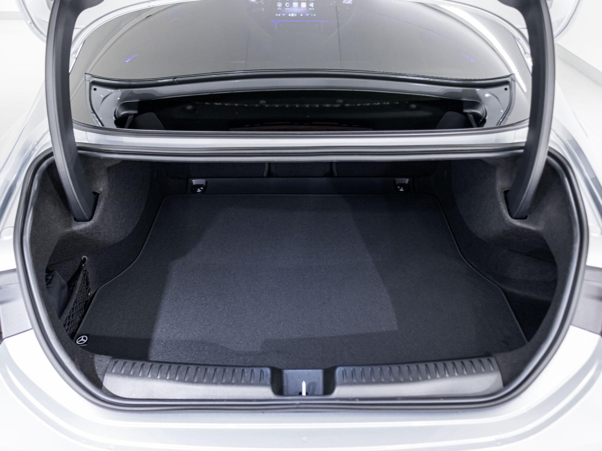 MERCEDES-BENZ CLA 220 4MATIC-image-13
