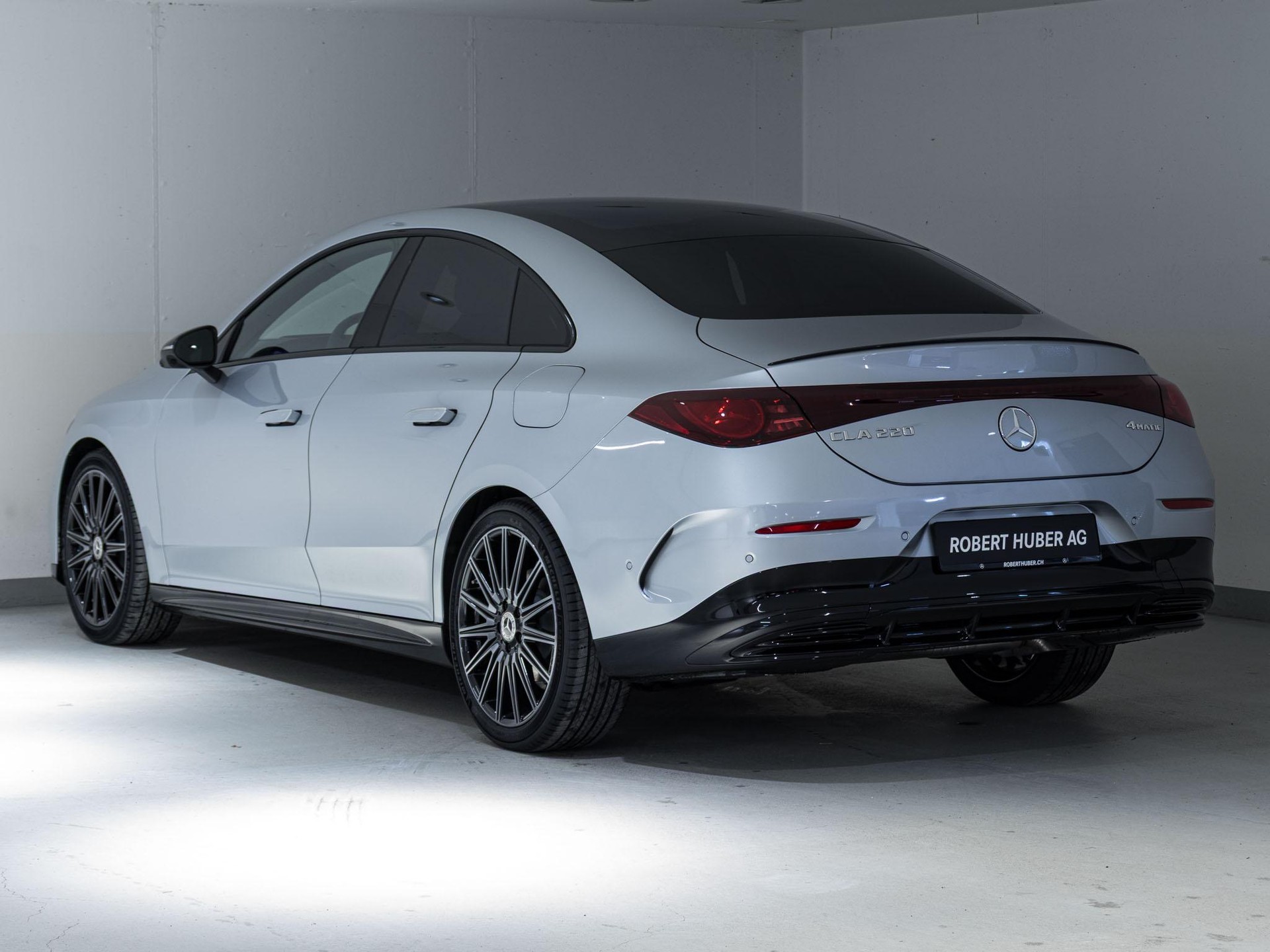 MERCEDES-BENZ CLA 220 4MATIC-image-3