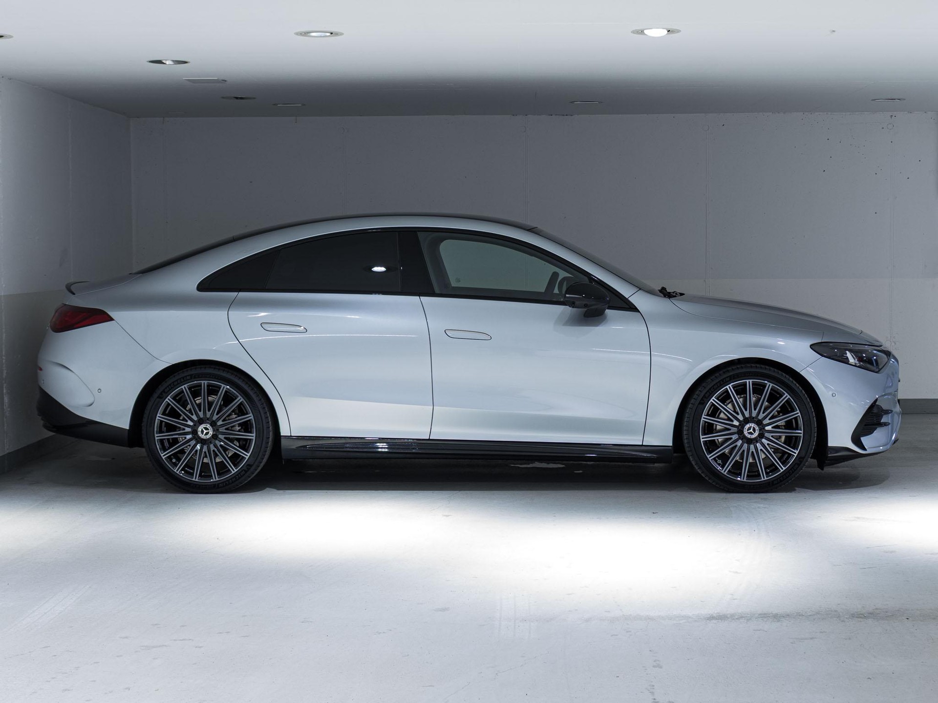 MERCEDES-BENZ CLA 220 4MATIC-image-1
