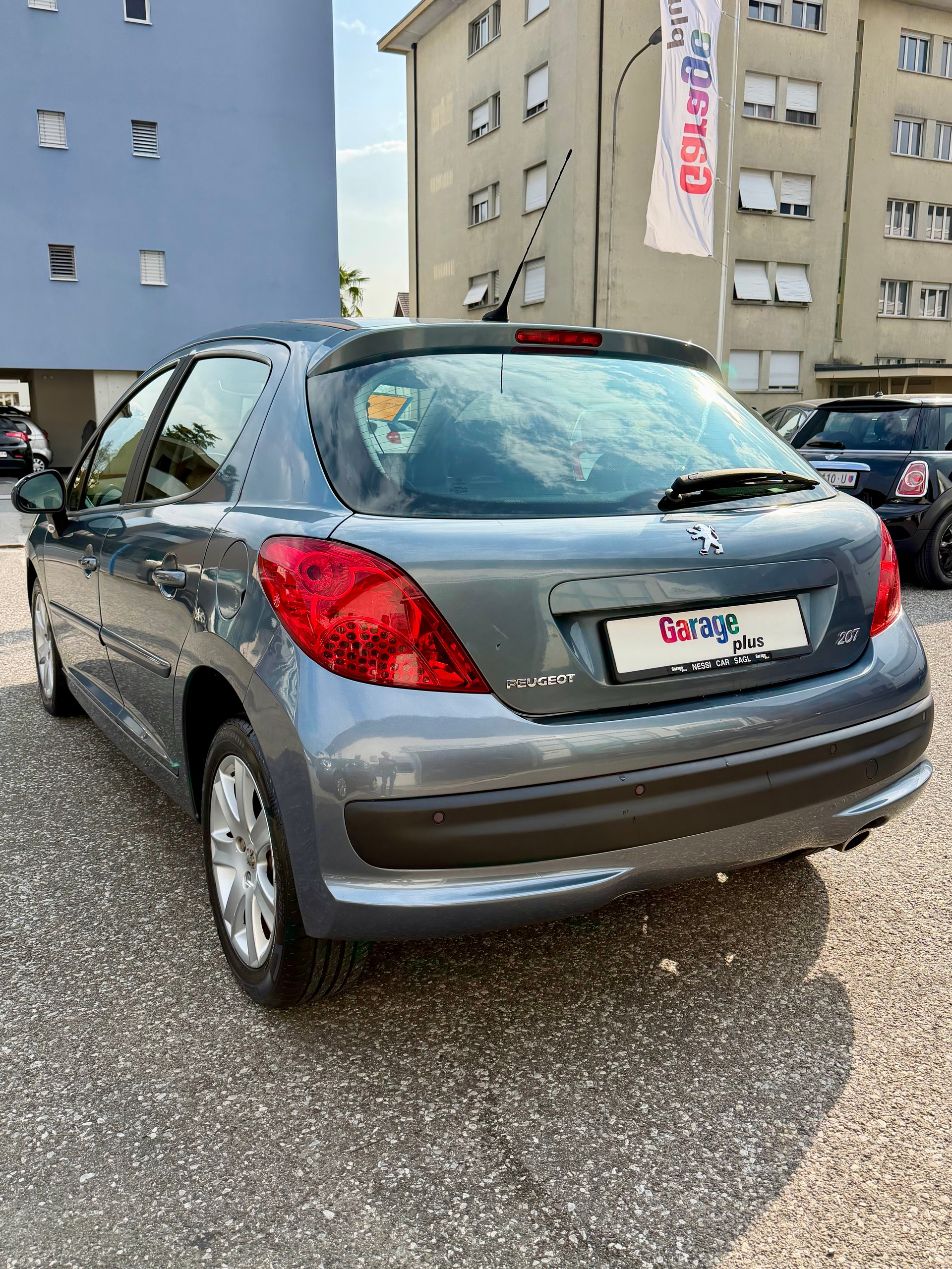 PEUGEOT 207 1.6 16V XS Premium-image-4