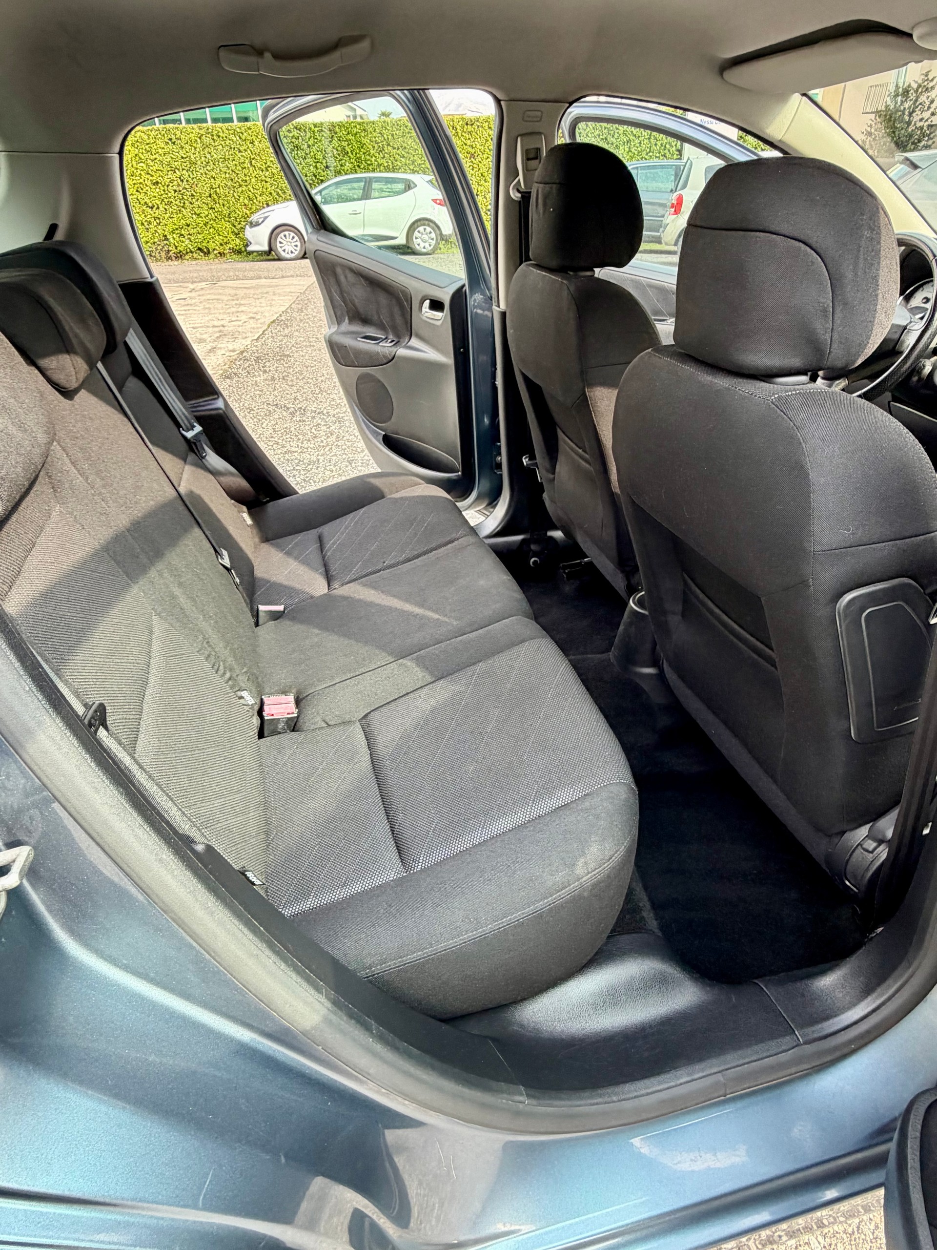 PEUGEOT 207 1.6 16V XS Premium-image-7