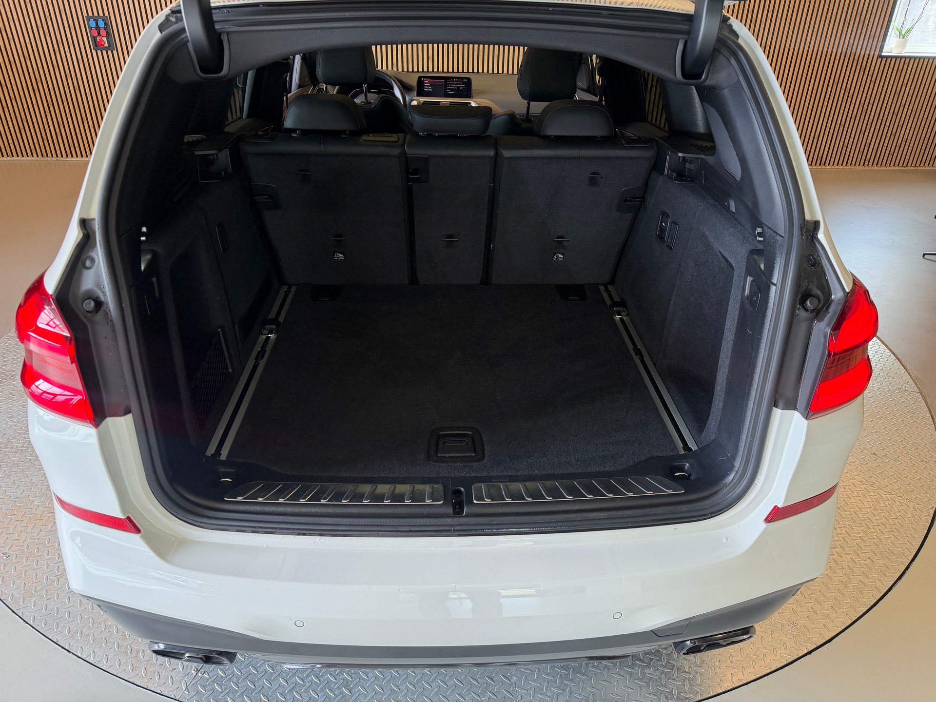 BMW X3 M40d Individual Steptronic-image-8