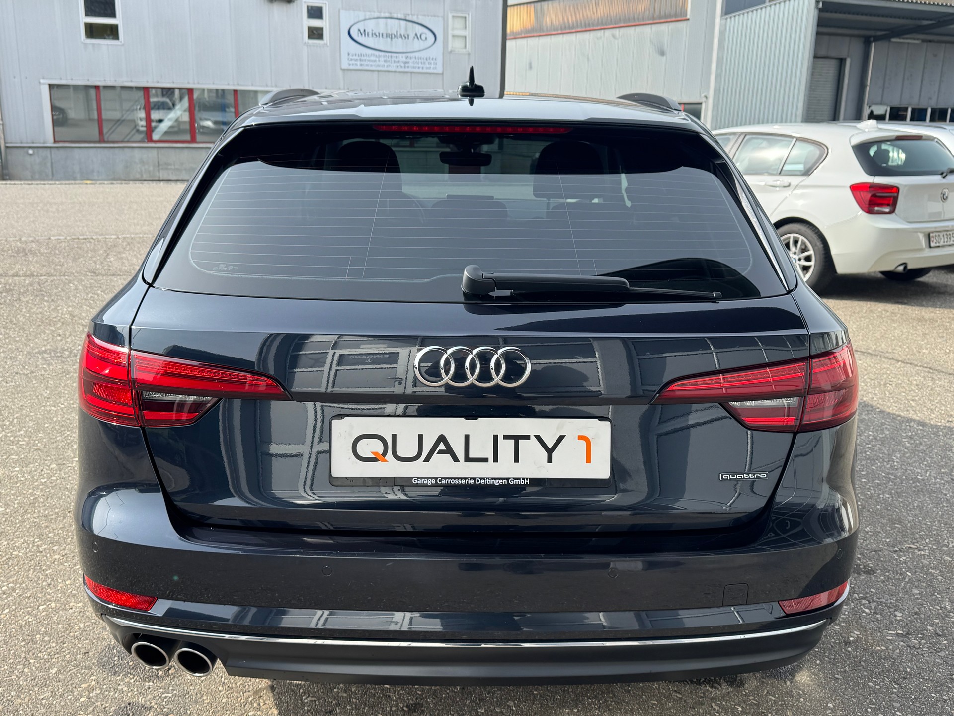 AUDI A4 Avant 3.0 TDI Design quattro tiptronic-image-5