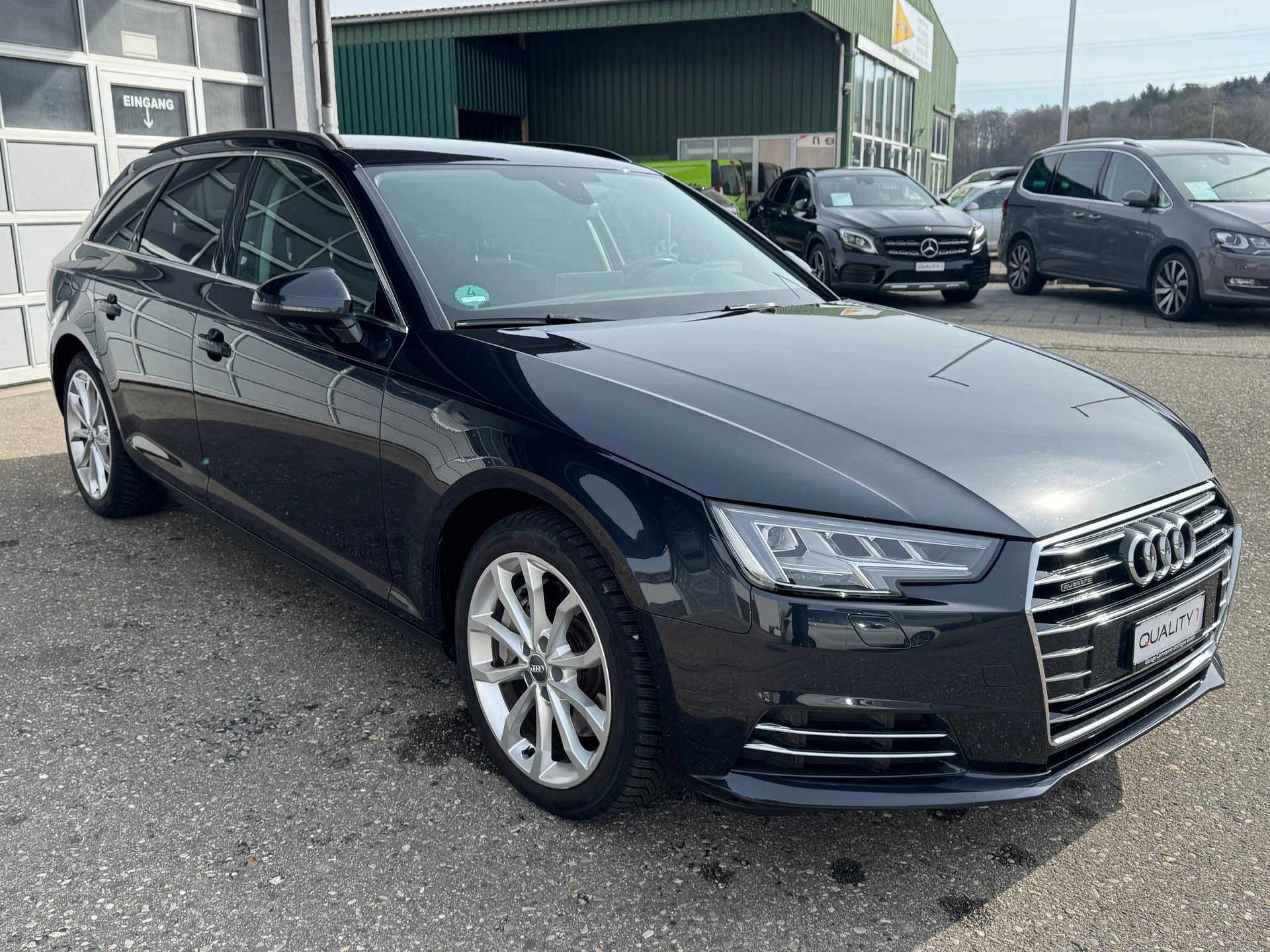 AUDI A4 Avant 3.0 TDI Design quattro tiptronic-image-2