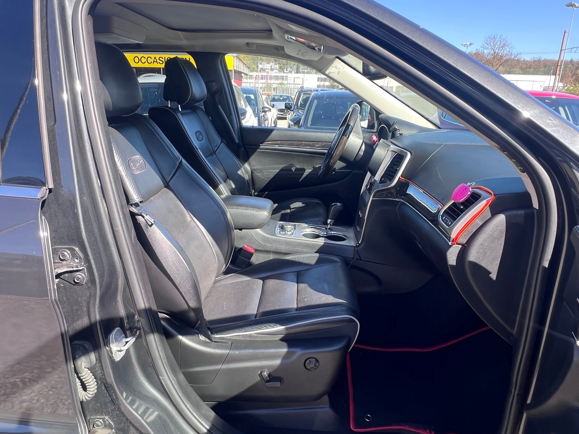 JEEP Grand Cherokee 3.0 CRD Overland Automatic-image-12