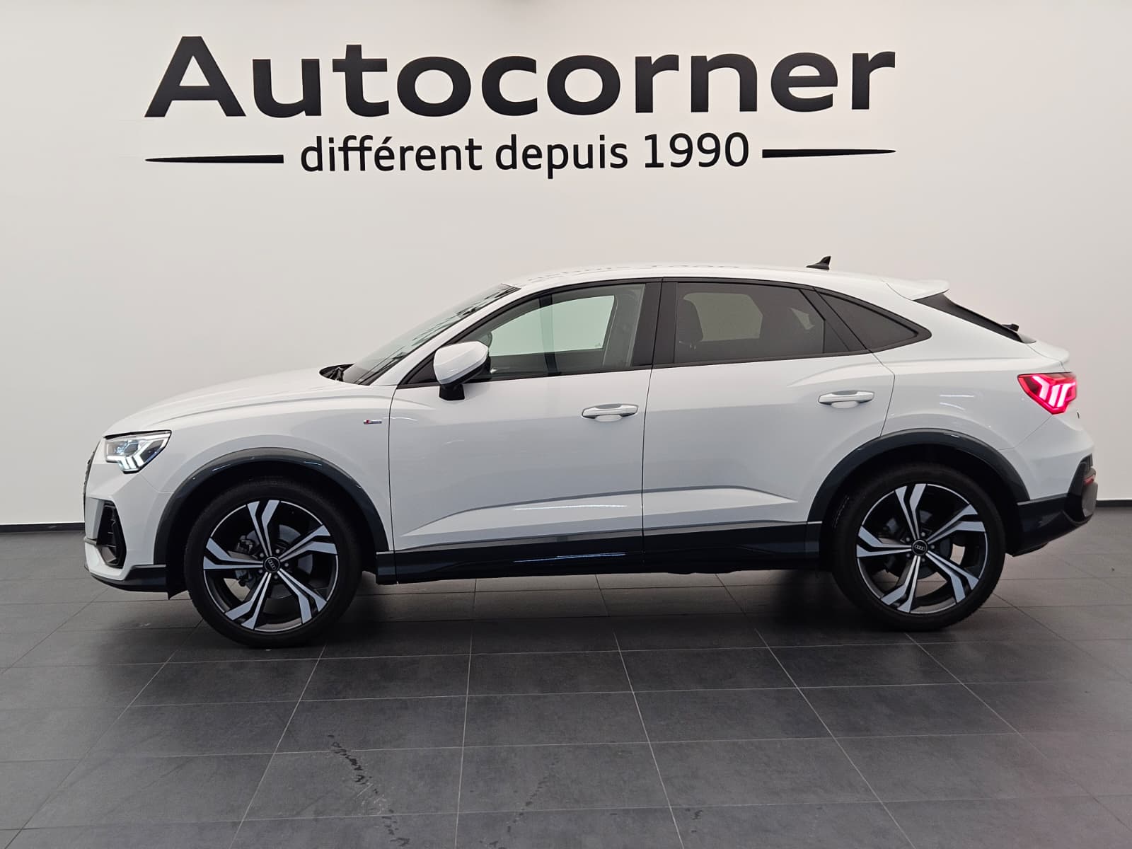 AUDI Q3 Sportback 35 TFSI S line Attraction S-tronic-image-1