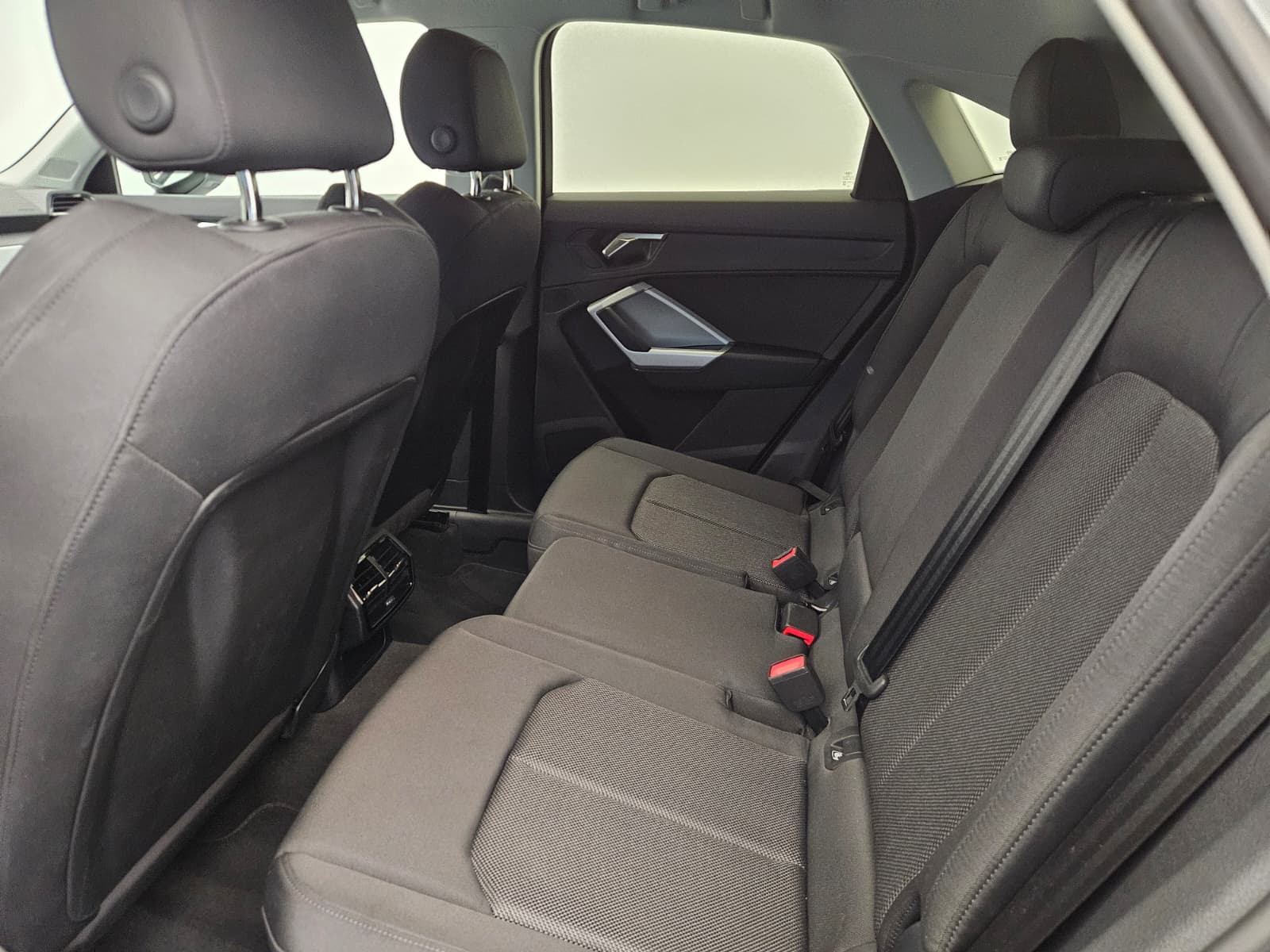 AUDI Q3 Sportback 35 TFSI S line Attraction S-tronic-image-12