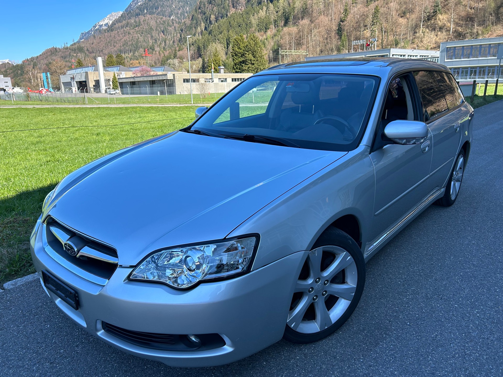 SUBARU Legacy 3.0R AWD Executive Automatic-image-1