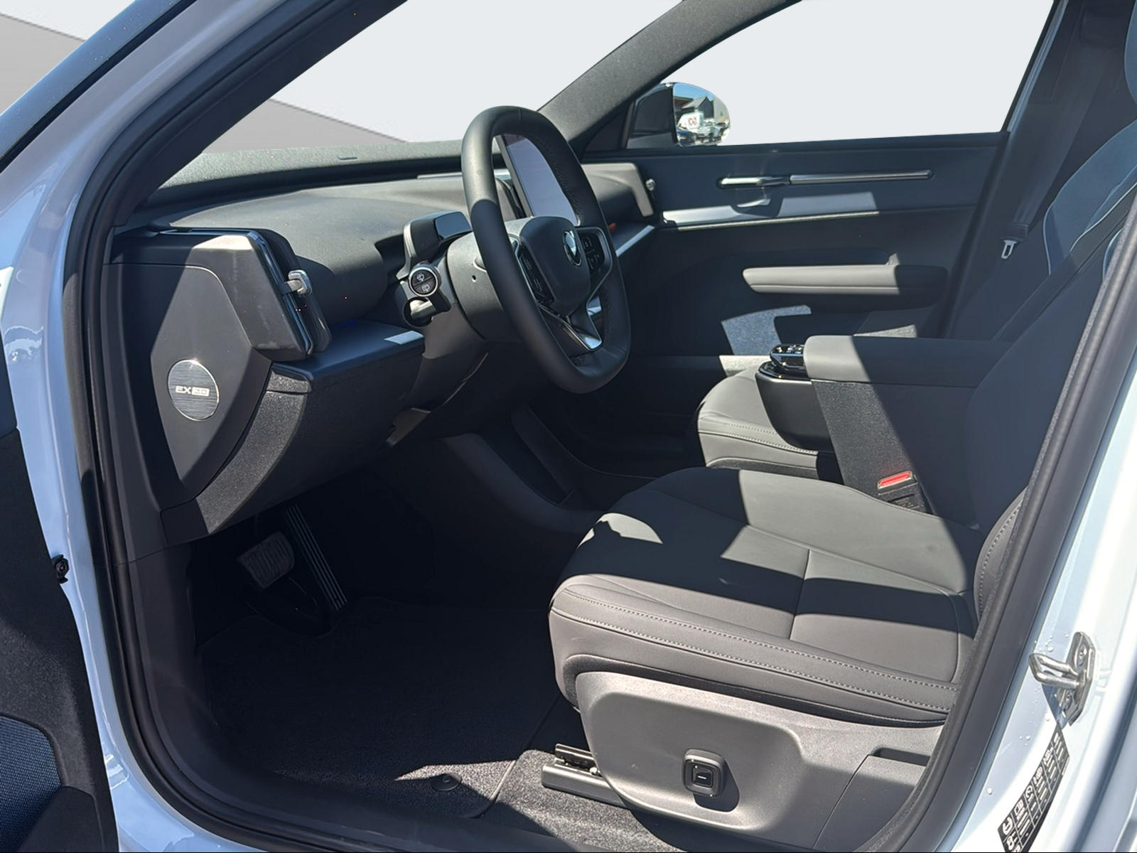 VOLVO EX 30 CC E60 Twin Performance AWD-image-9