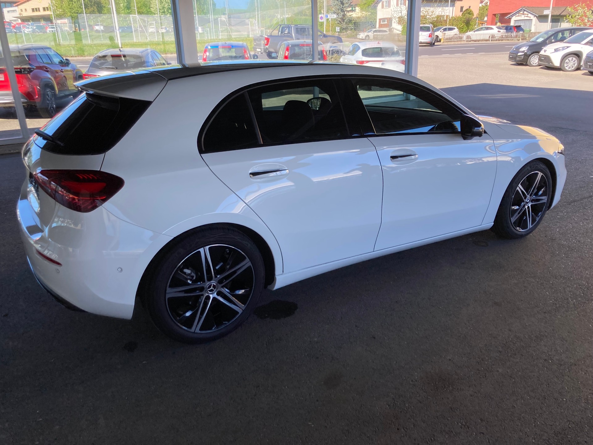 MERCEDES-BENZ A 200 Night Star 7G-DCT-image-3
