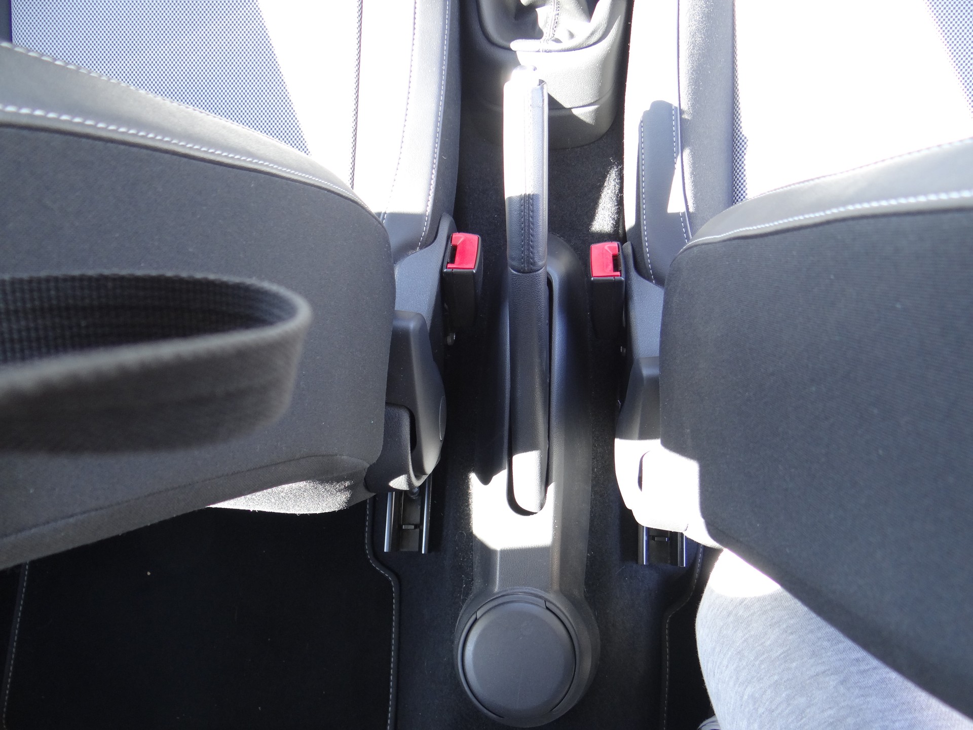VW Up 1.0 white up-image-19