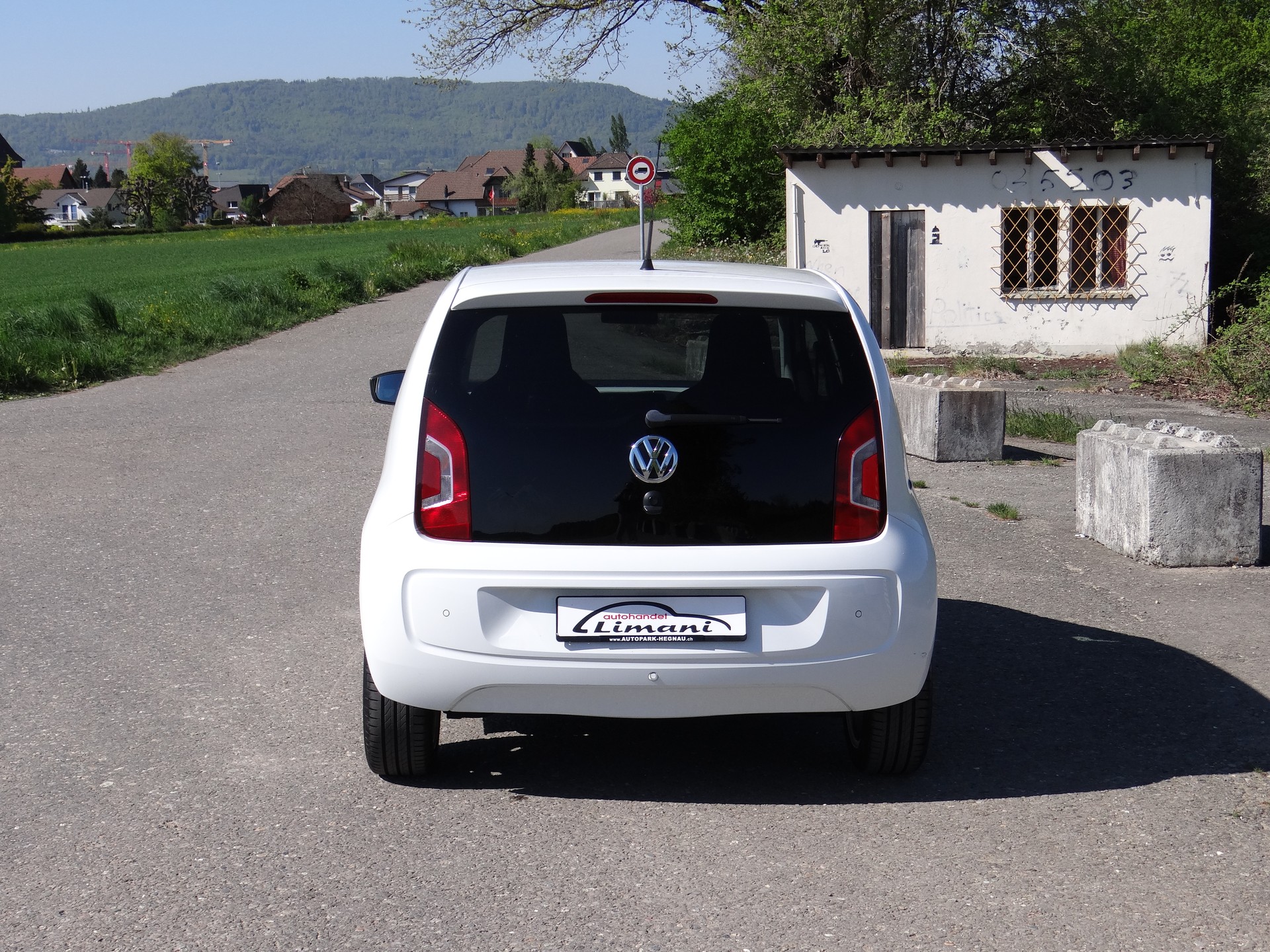 VW Up 1.0 white up-image-6