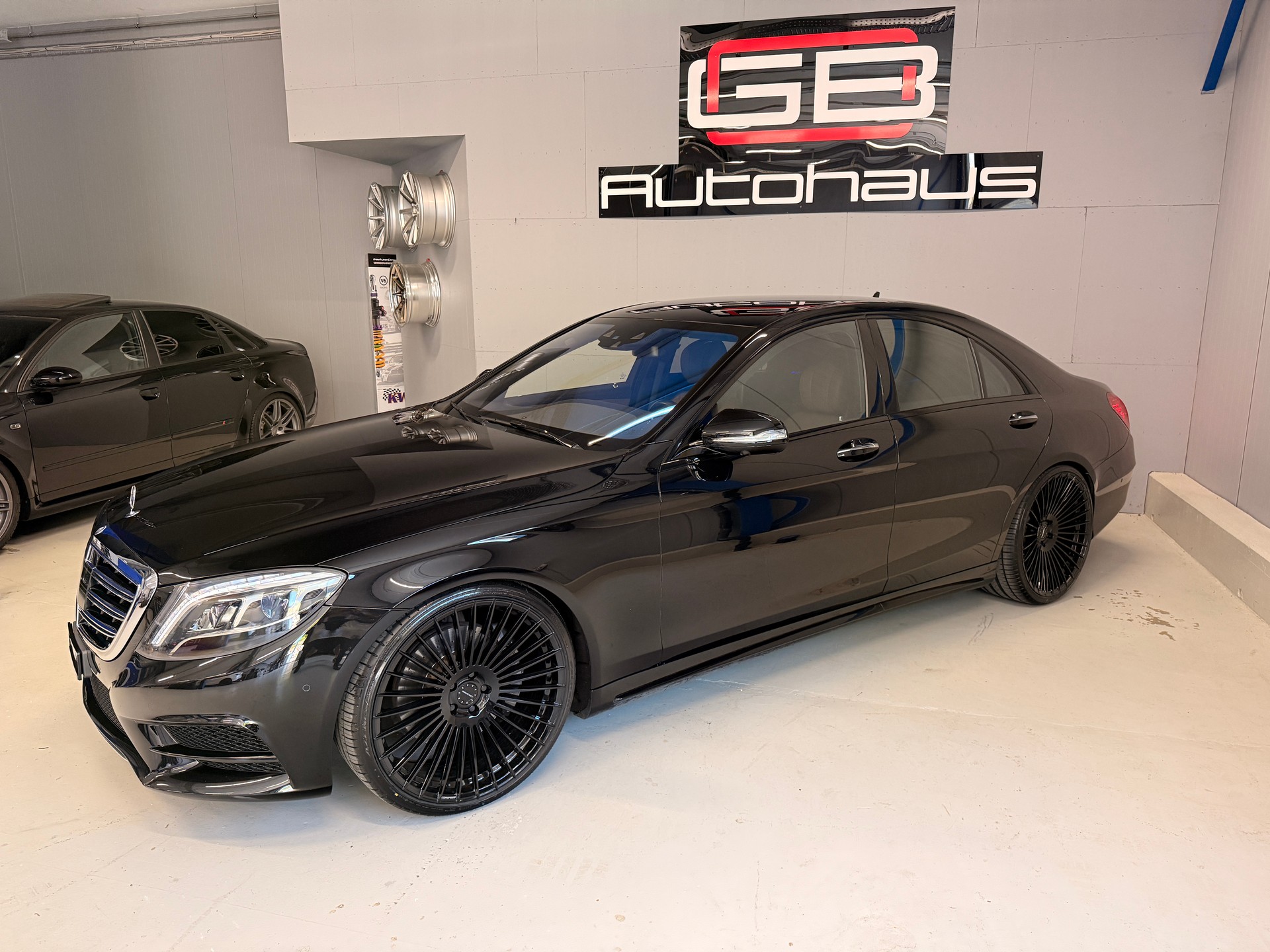MERCEDES-BENZ S 350 BlueTEC 4Matic 7G-Tronic AMG-Line-image-3