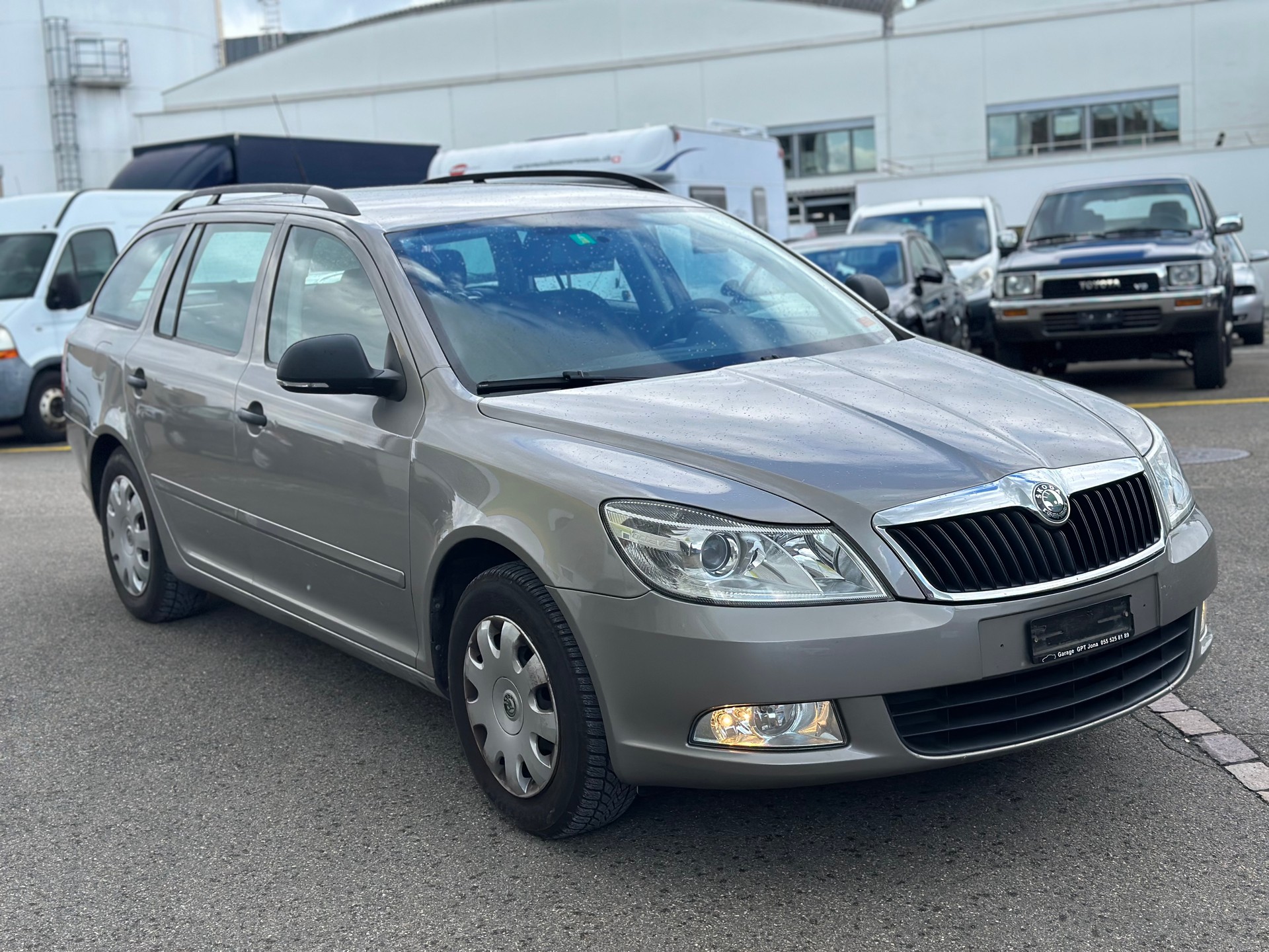 SKODA Octavia Combi 1.4 TSI Elegance-image-0