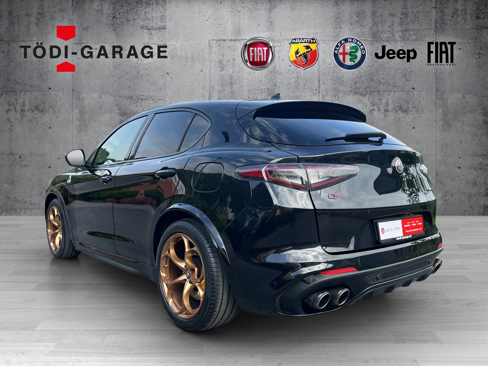 ALFA ROMEO Stelvio 2.9 V6 Biturbo Q4 Quadrifoglio SKY AKRAPOVIC-showroom-element-3