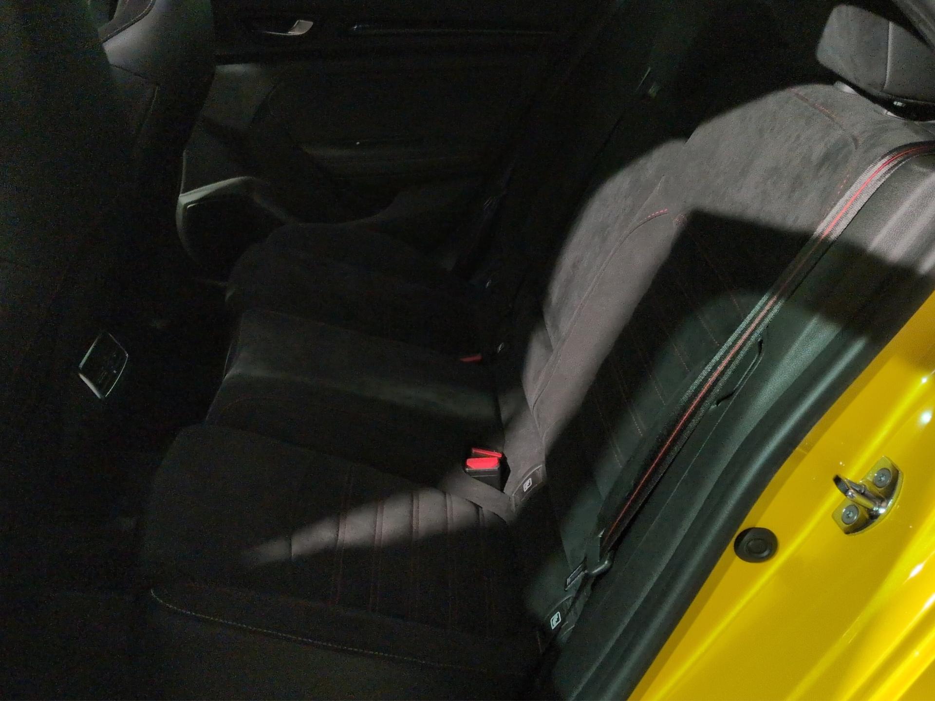 RENAULT Mégane Trophy 300 EDC-image-14
