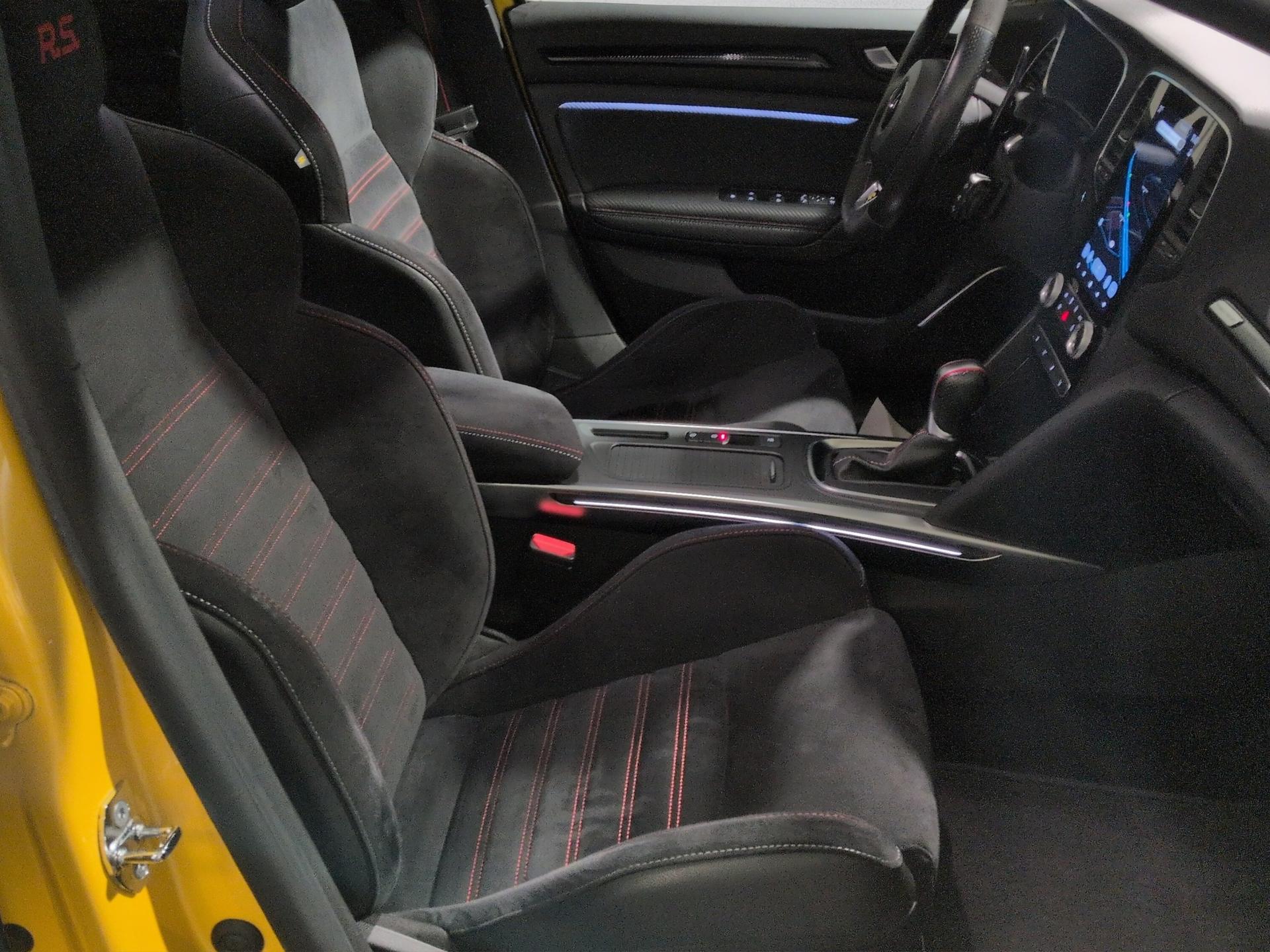 RENAULT Mégane Trophy 300 EDC-image-16