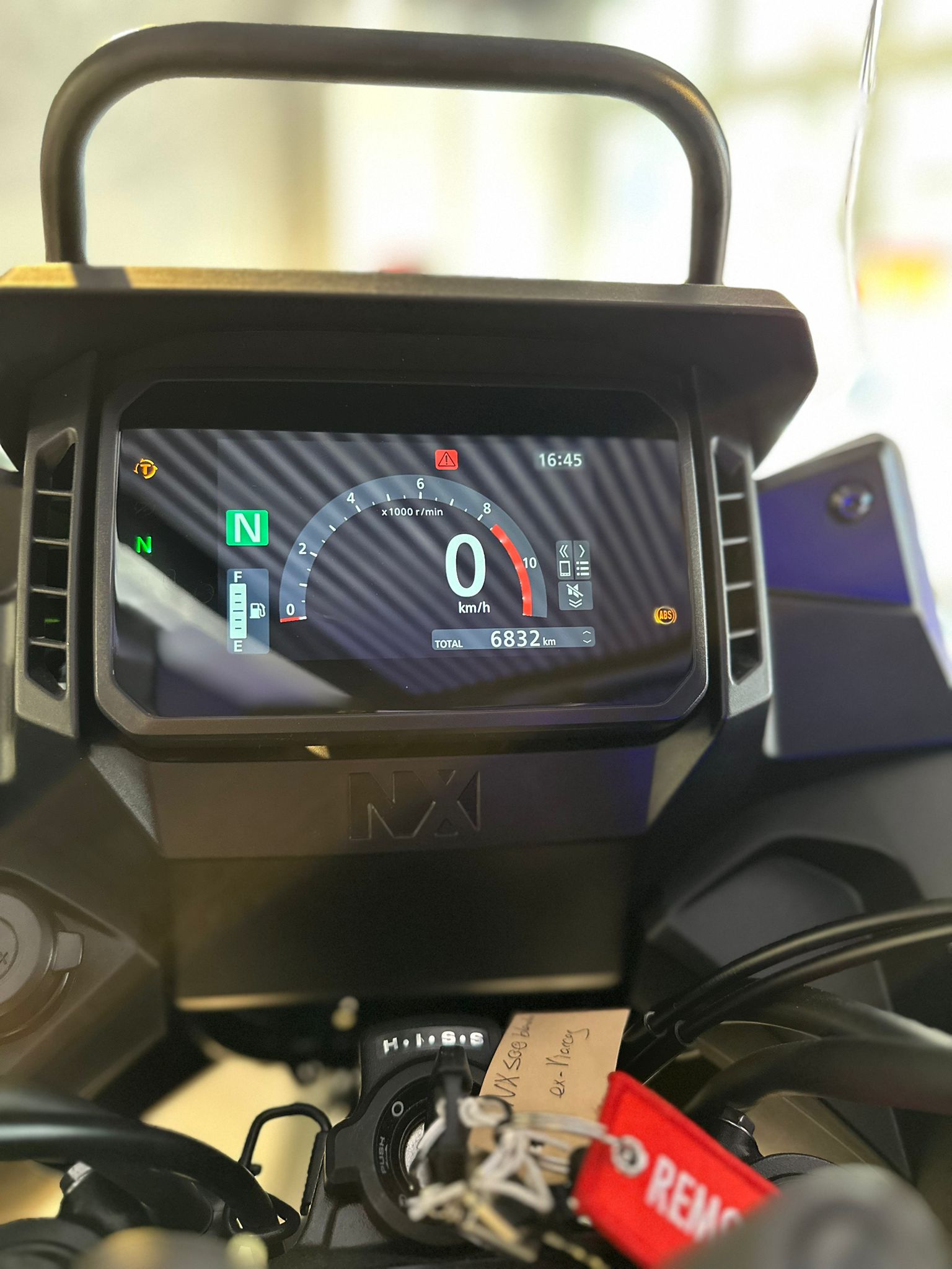 HONDA CB 500 X-showroom-element-3