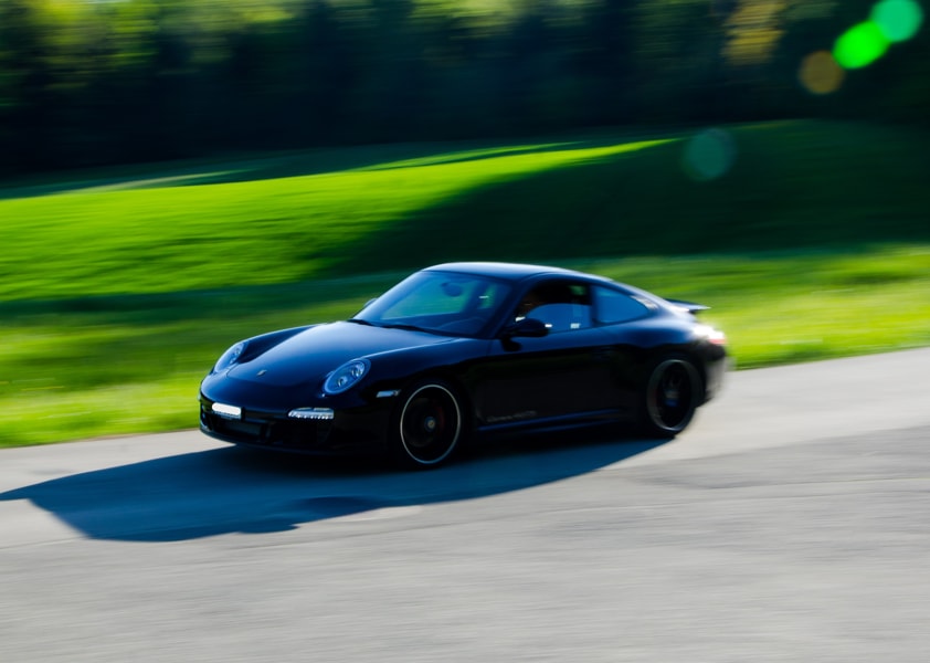 PORSCHE CARRERA 4 GTS-image-7