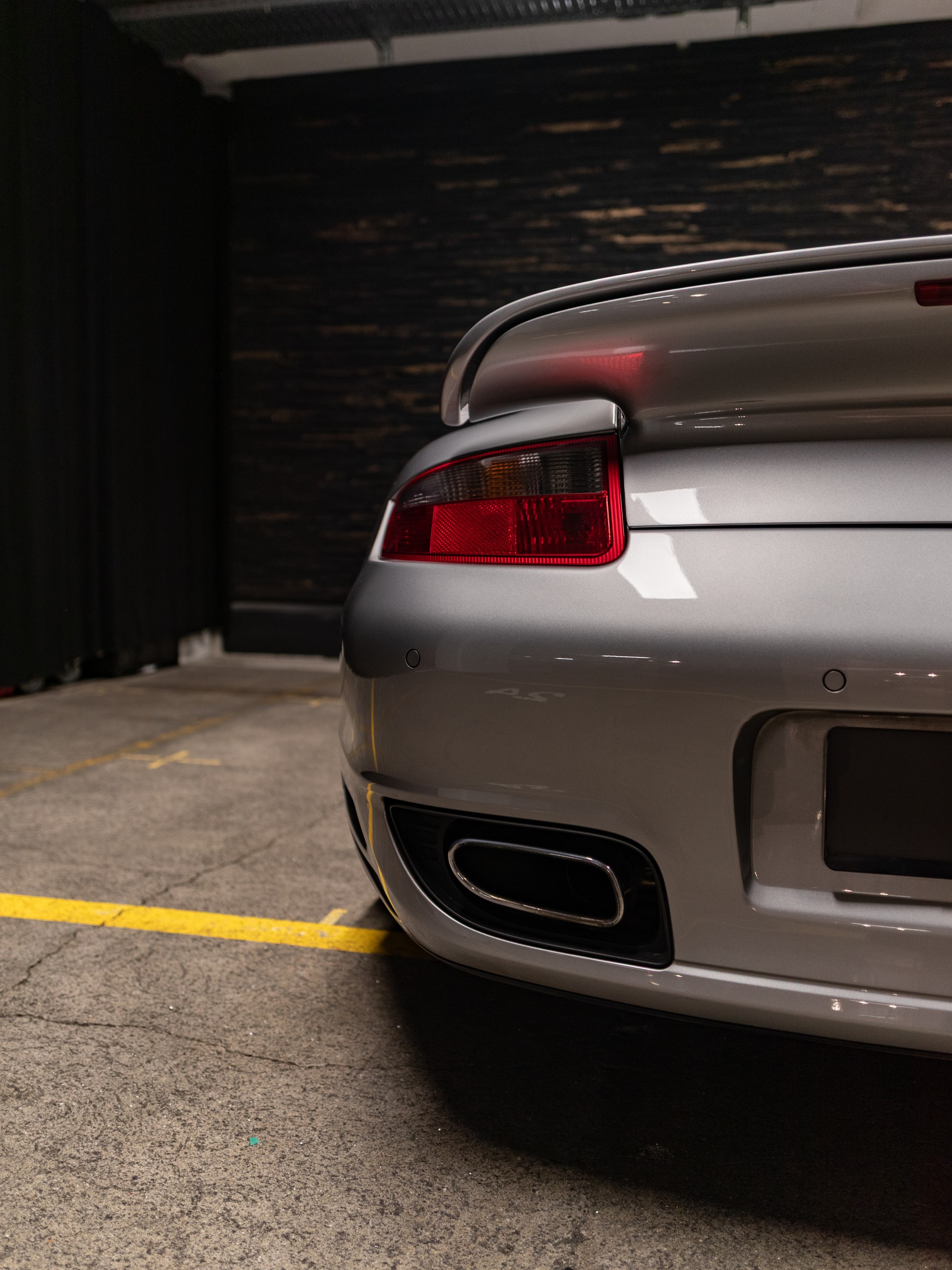 PORSCHE 911 Turbo-image-26
