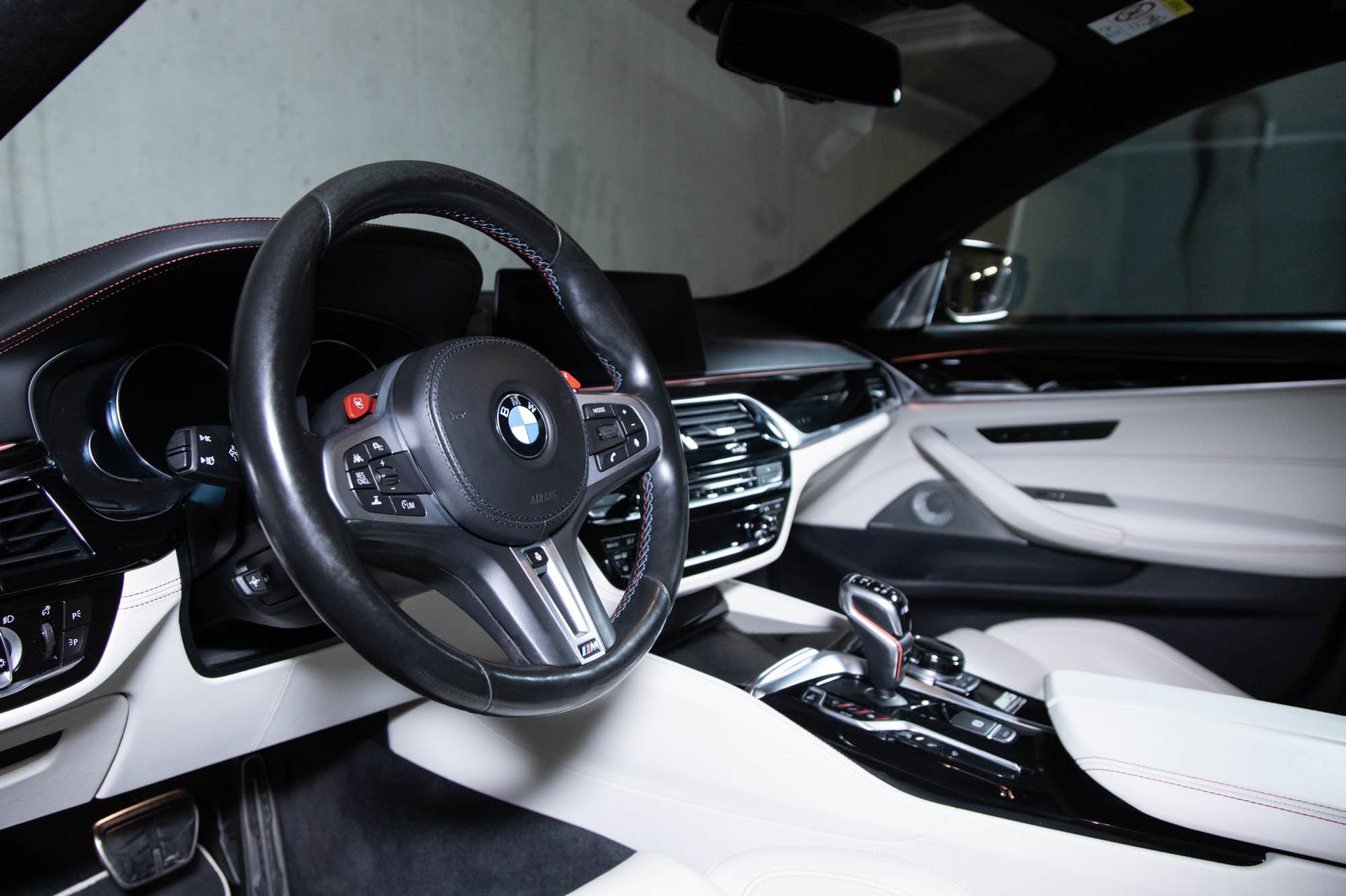 BMW M5 xDrive Drivelogic First Edition-image-13