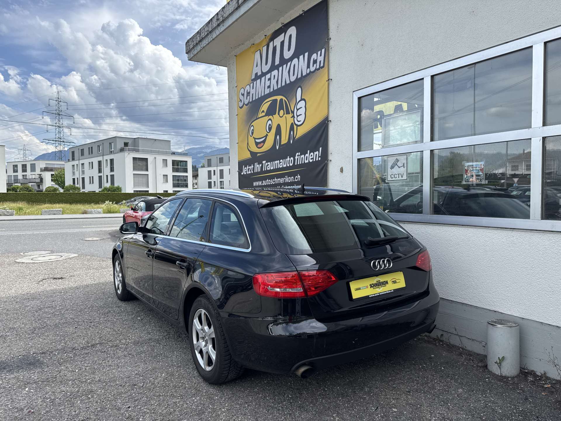 AUDI A4 Avant 2.0 TFSI-image-2