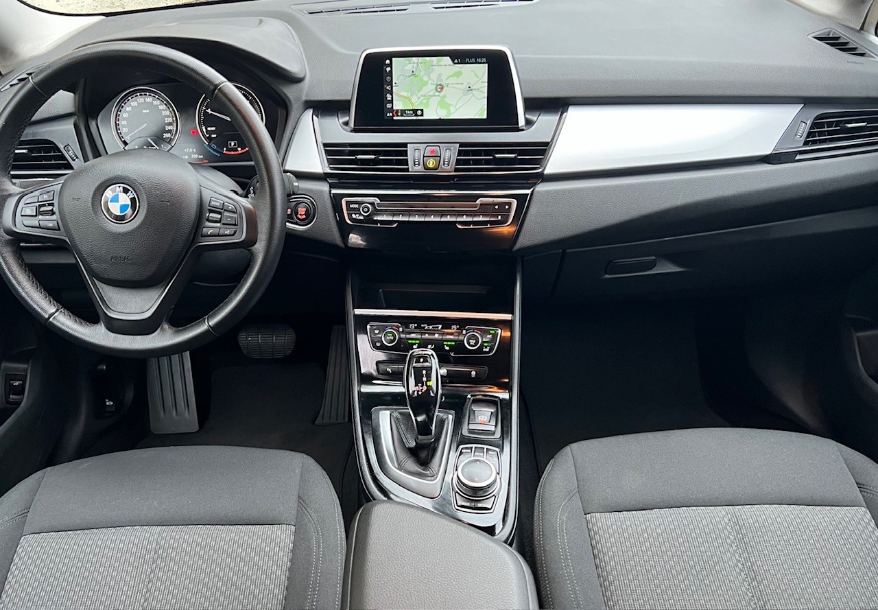 BMW 216d Gran Tourer DKG-image-9