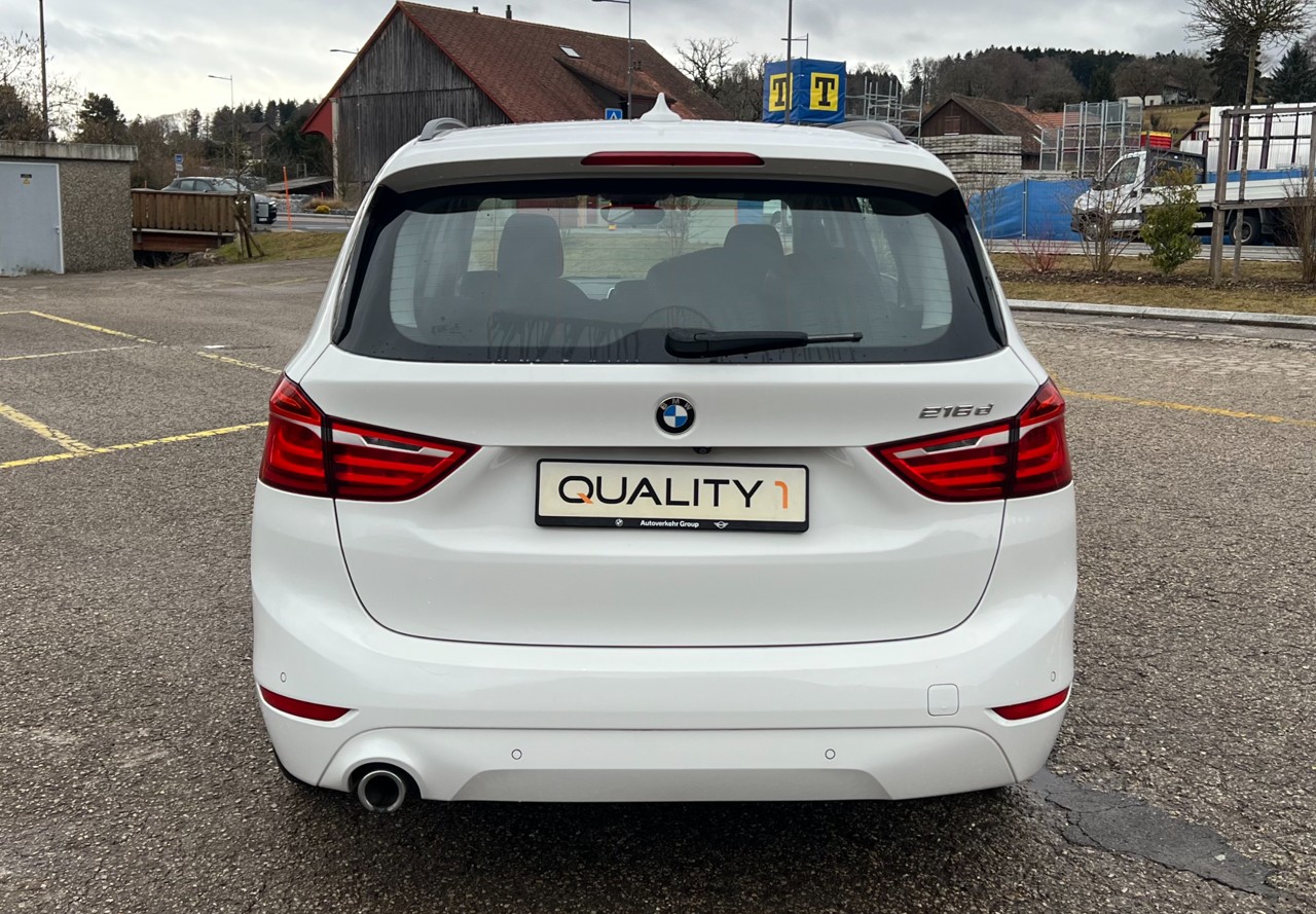BMW 216d Gran Tourer DKG-image-1