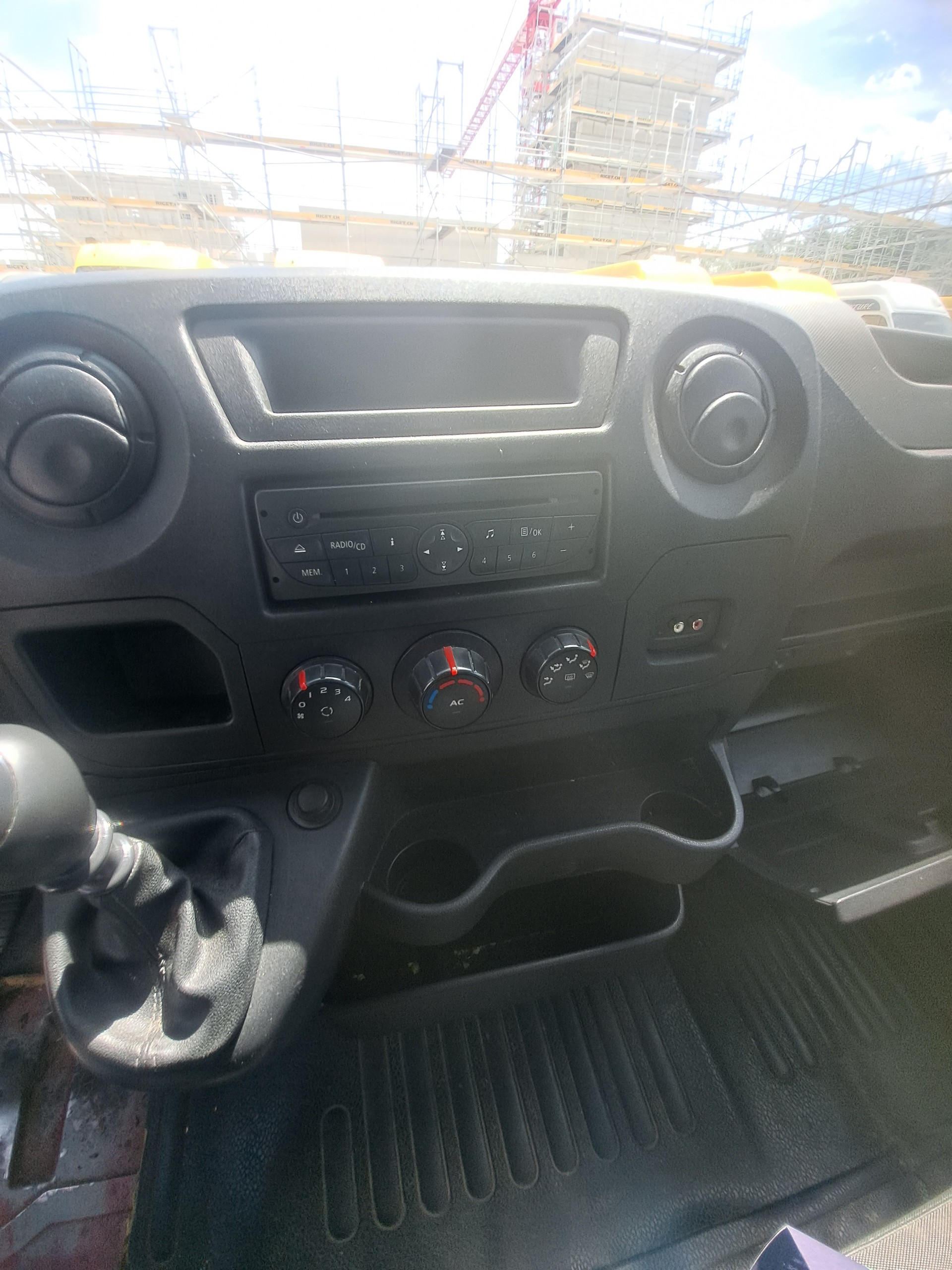 RENAULT Master T33 2.3dCi L2H2-image-6