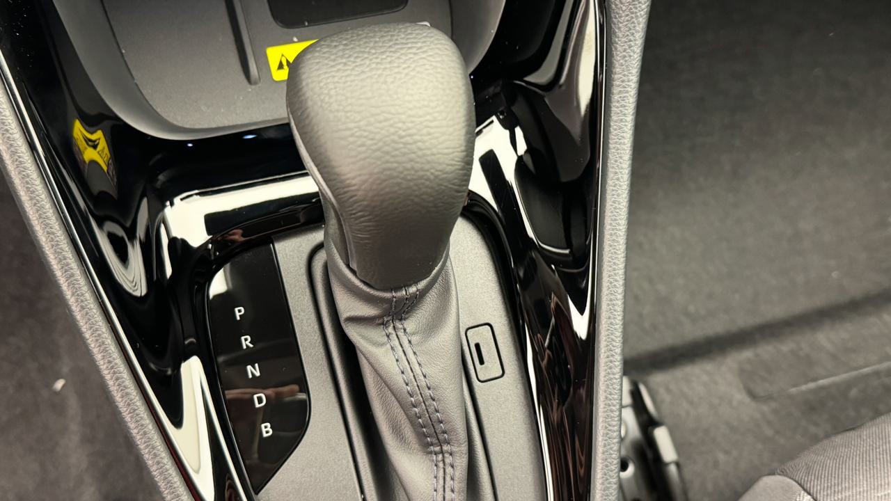 TOYOTA Yaris 1.5 Sport e-CVT-image-10
