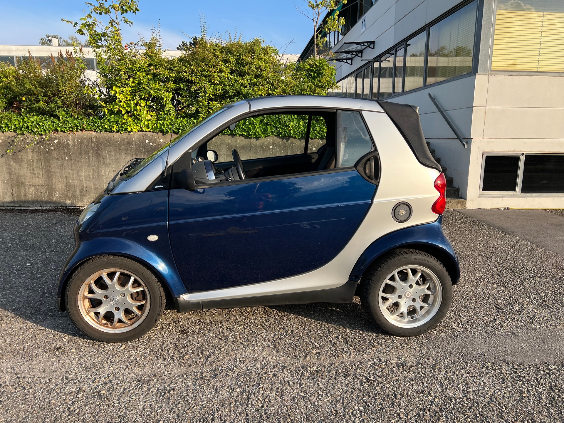 SMART fortwo edition starblue-image-3