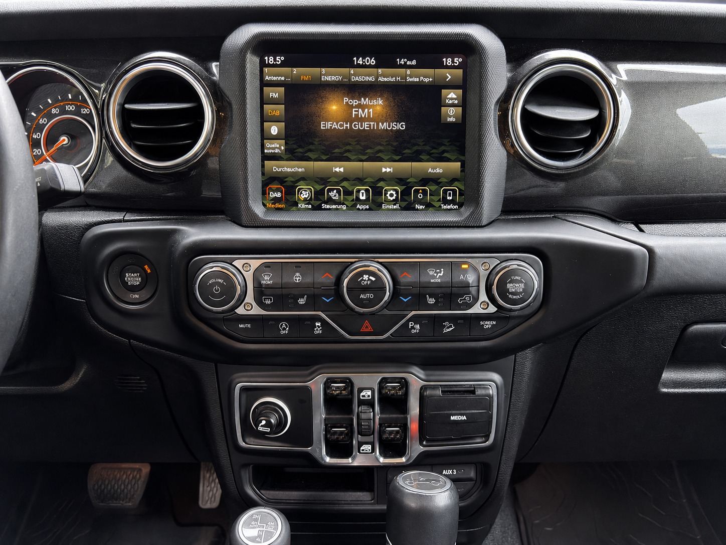 JEEP Wrangler 2.0 Turbo Night Eagle Unlimited-image-13