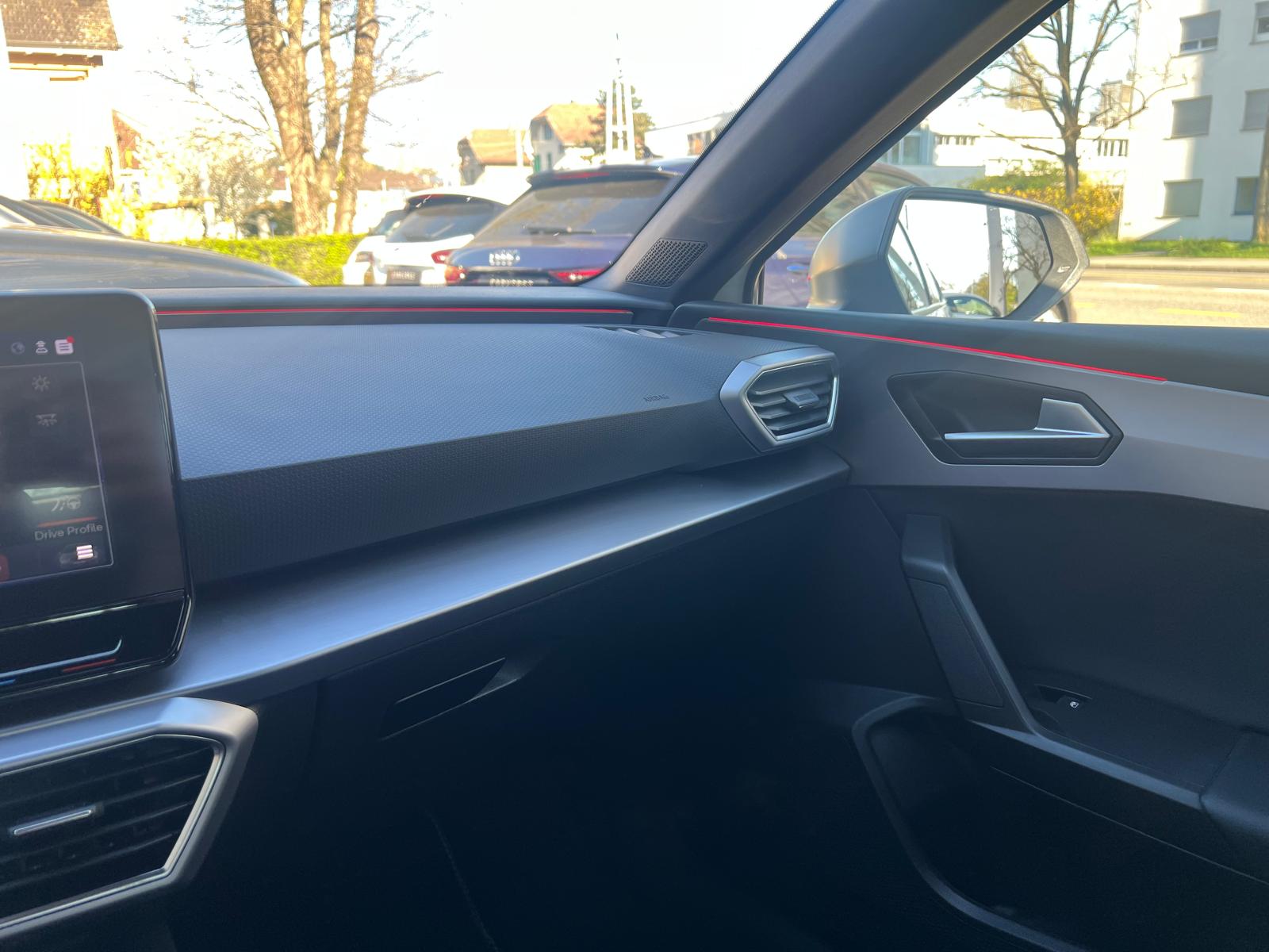 SEAT Leon 1.5 eTSI 150 FR DSG-image-21