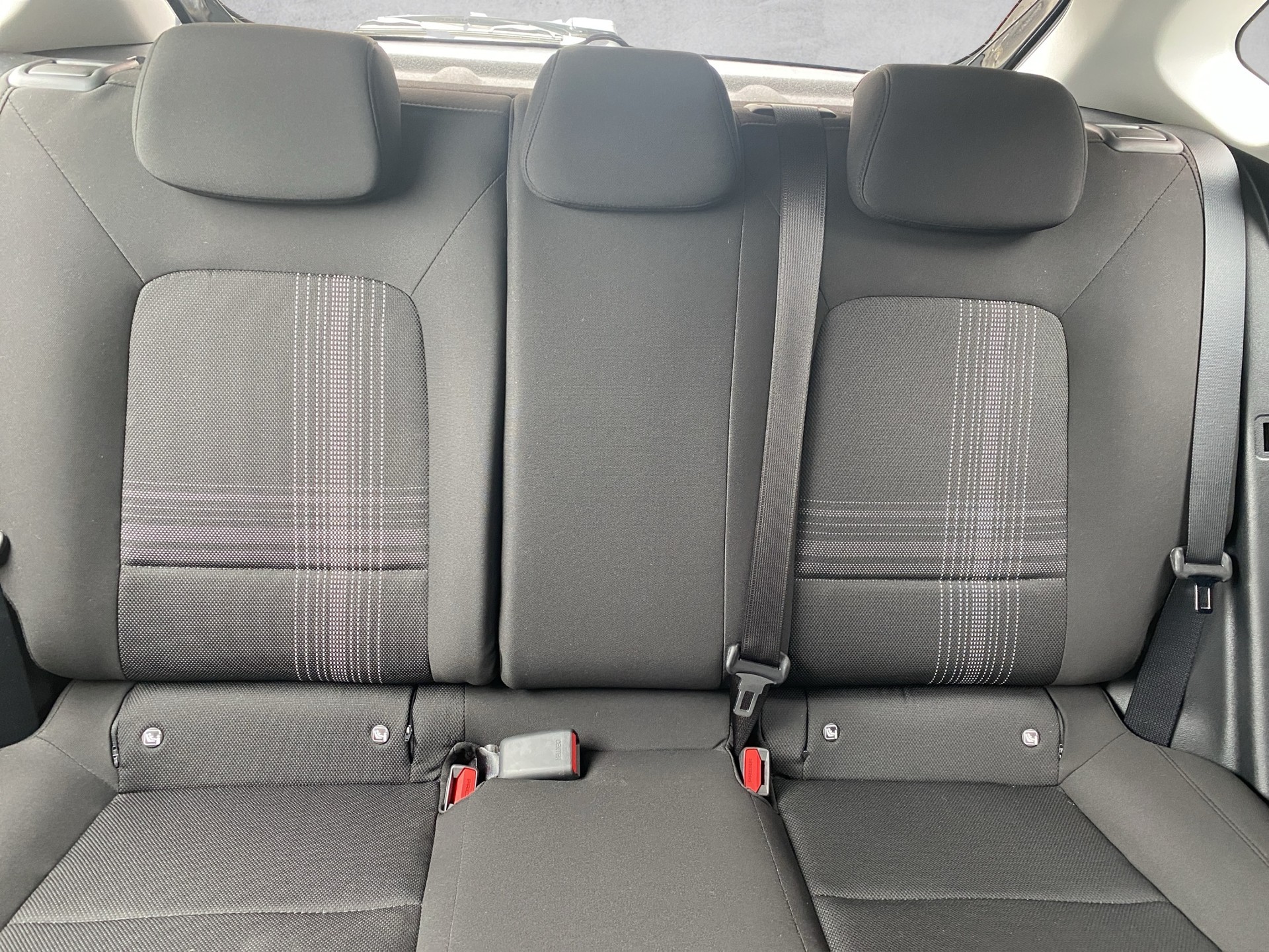 HYUNDAI i20 1.0 T-GDi Comfort DCT-image-17