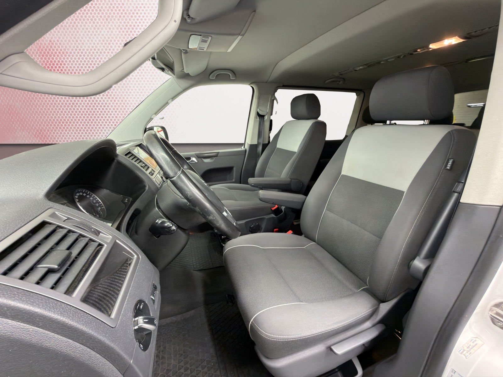 VW T5 Multivan 2.0 TDI CR Startline-image-9