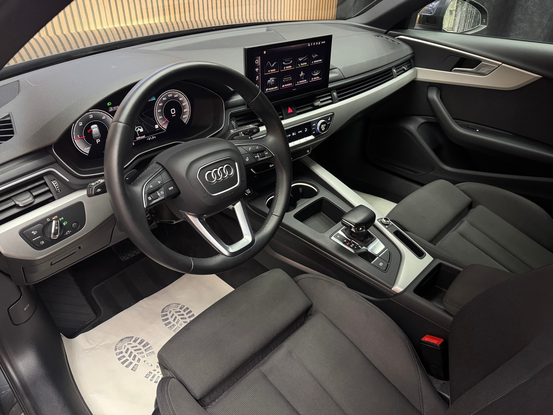 AUDI A4 Avant 2.0 35 TDI S-Tronic | 1 Jahr Garantie | Facelift | *ab CHF 199.-/ Monat*-image-8