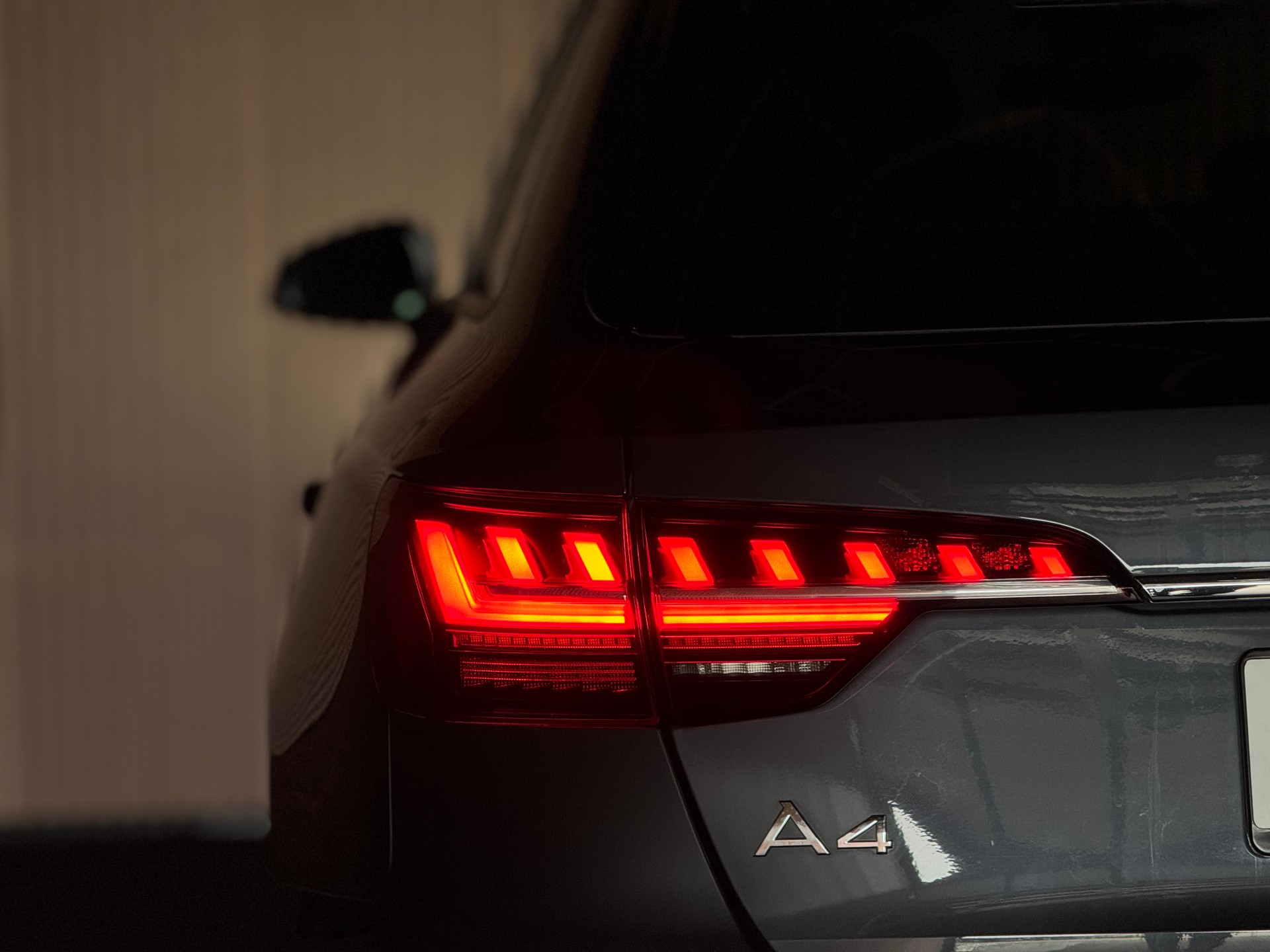 AUDI A4 Avant 2.0 35 TDI S-Tronic | 1 Jahr Garantie | Facelift | *ab CHF 199.-/ Monat*-image-6