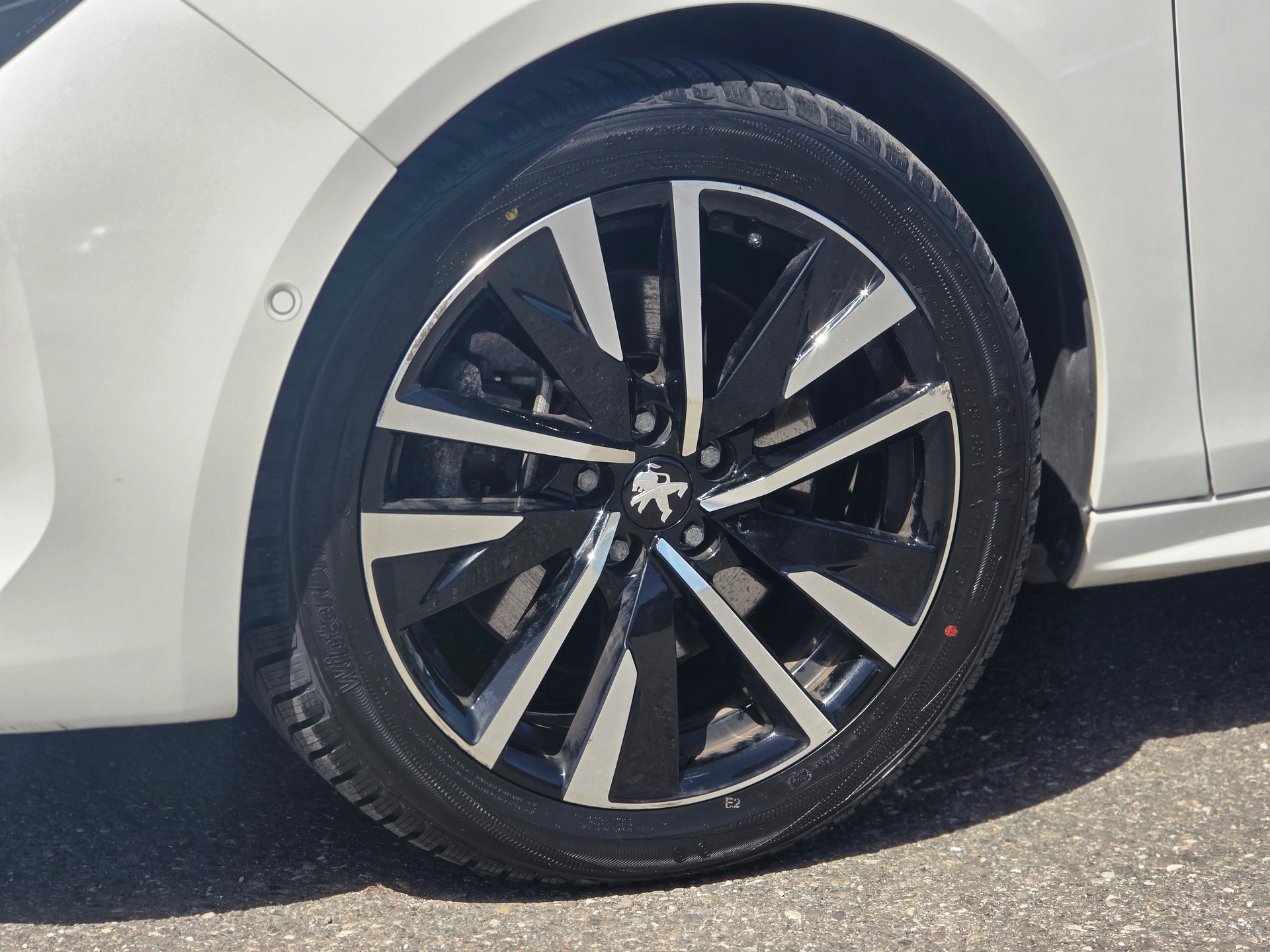 PEUGEOT 508 1.6 PHEV GT Line EAT8 ** Frisch ab MFK **-image-2