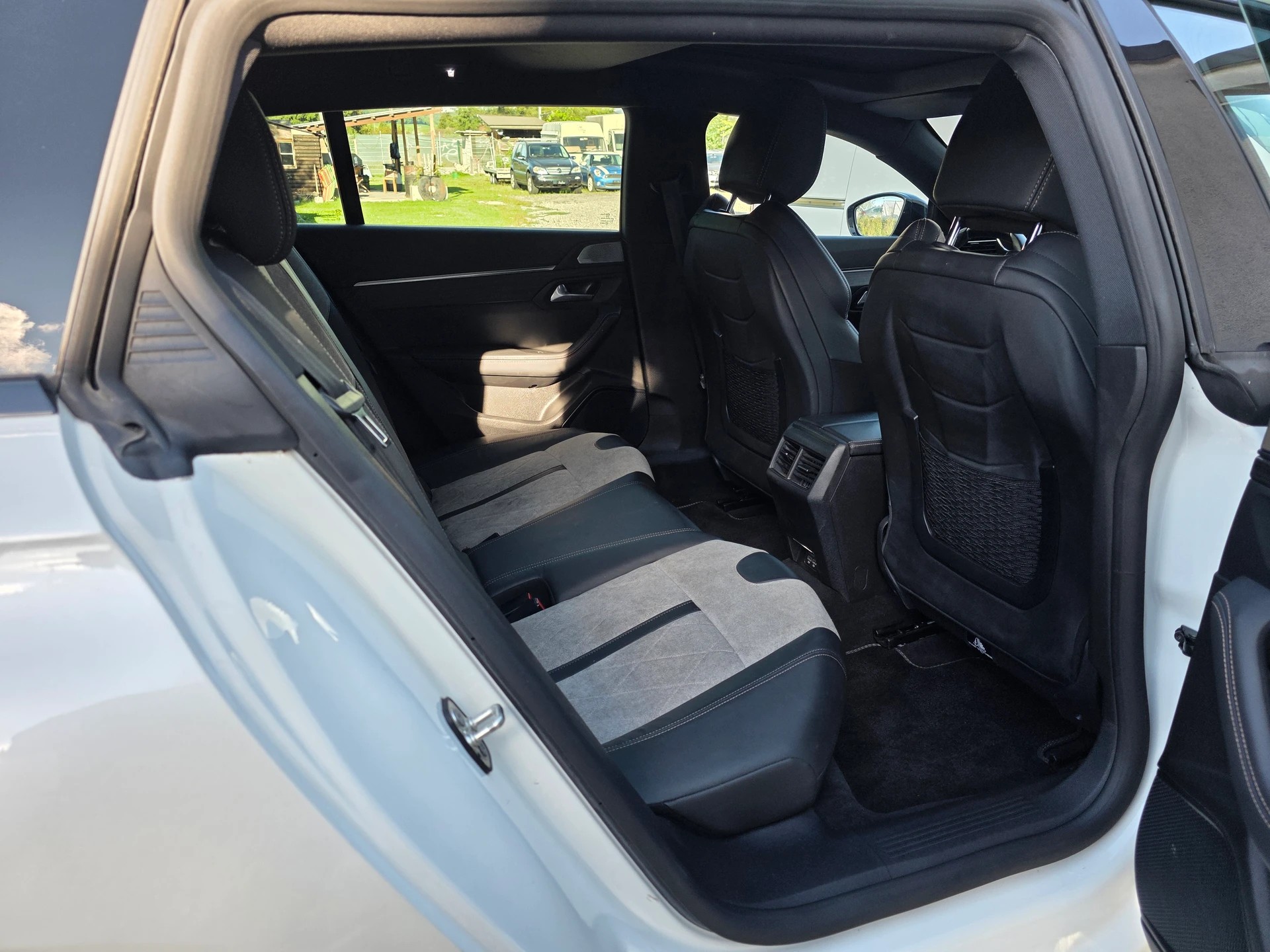 PEUGEOT 508 1.6 PHEV GT Line EAT8 ** Frisch ab MFK **-image-23