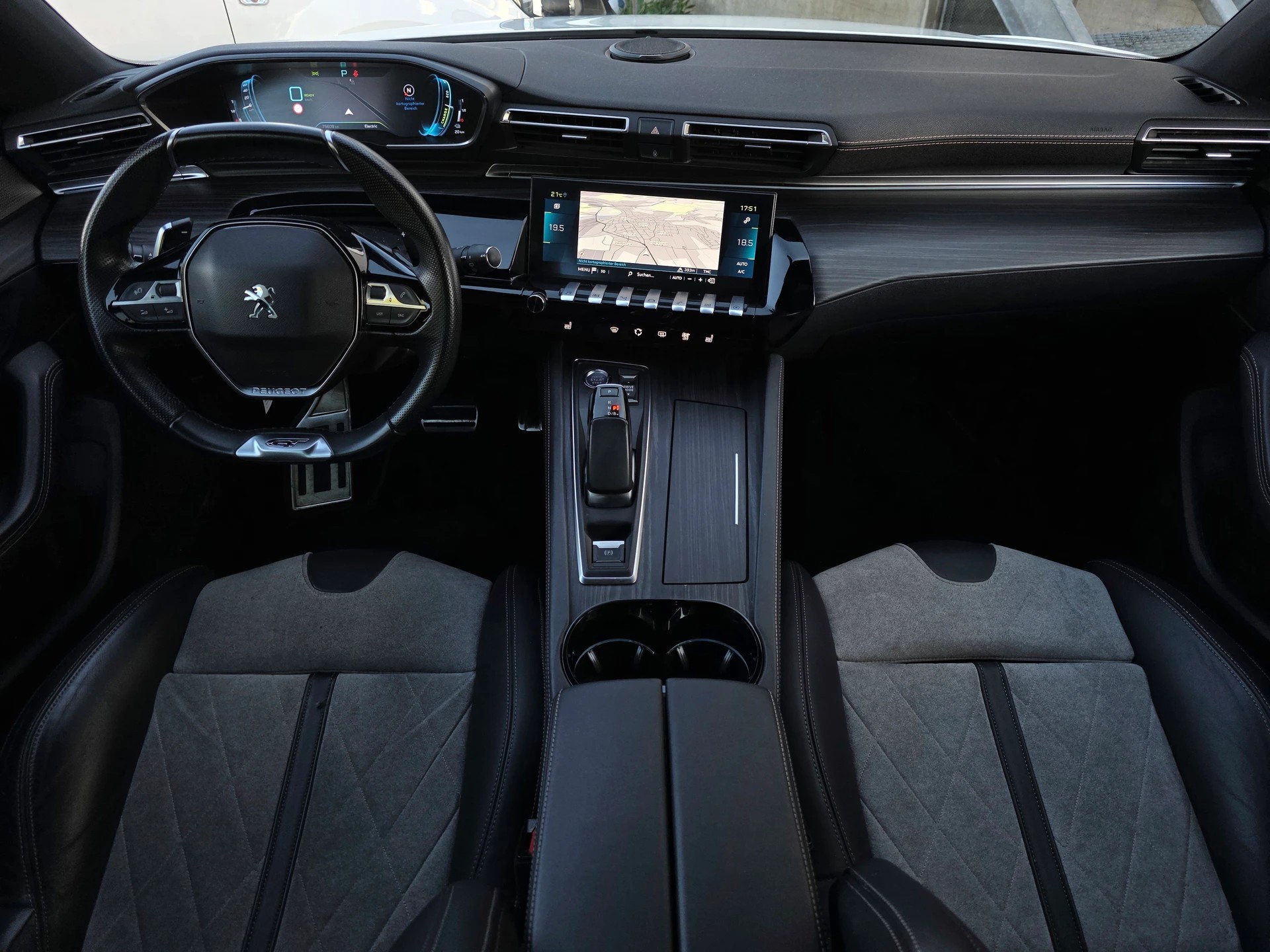 PEUGEOT 508 1.6 PHEV GT Line EAT8 ** Frisch ab MFK **-image-12