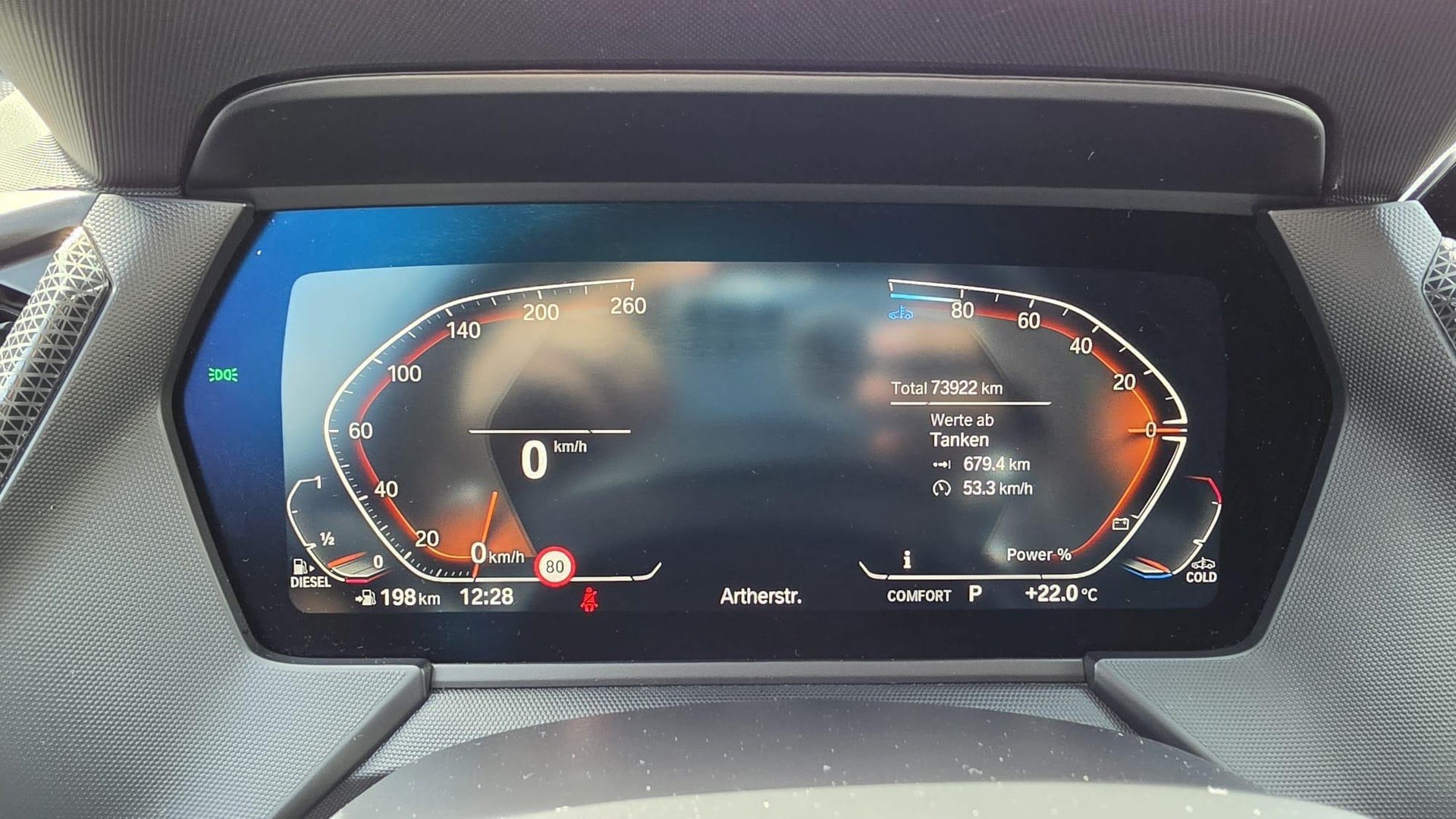 BMW 120d xDrive Steptronic M Sport-image-12