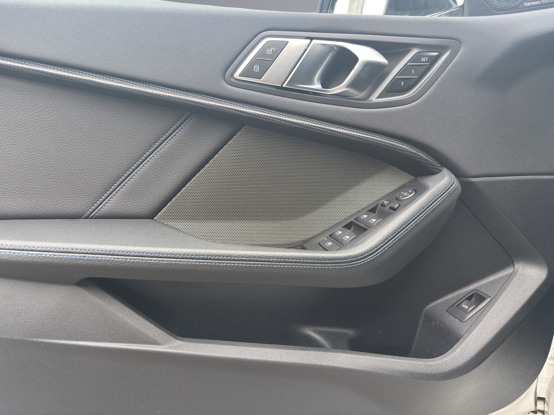 BMW 120d xDrive Steptronic M Sport-image-19