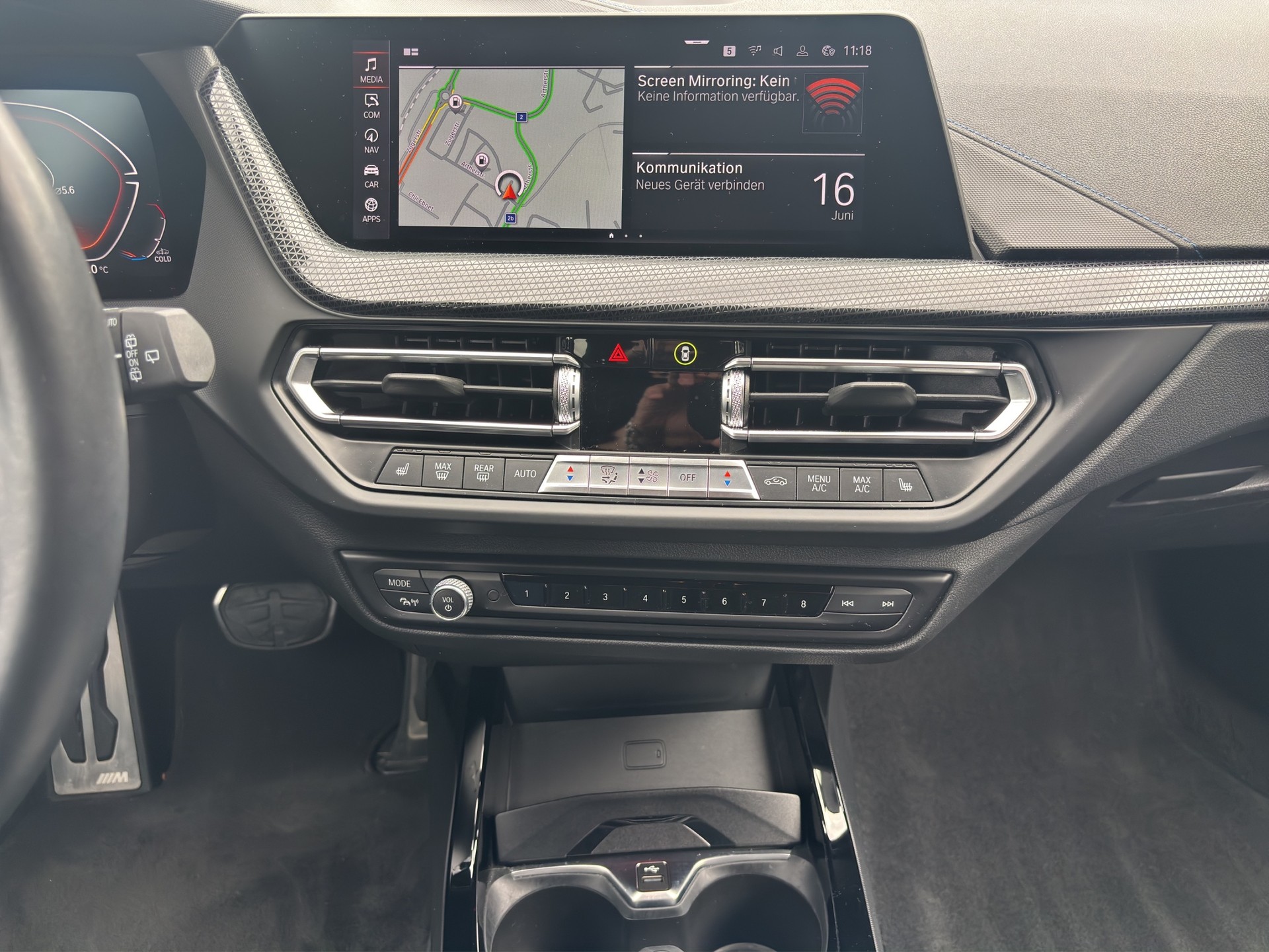 BMW 120d xDrive Steptronic M Sport-image-13