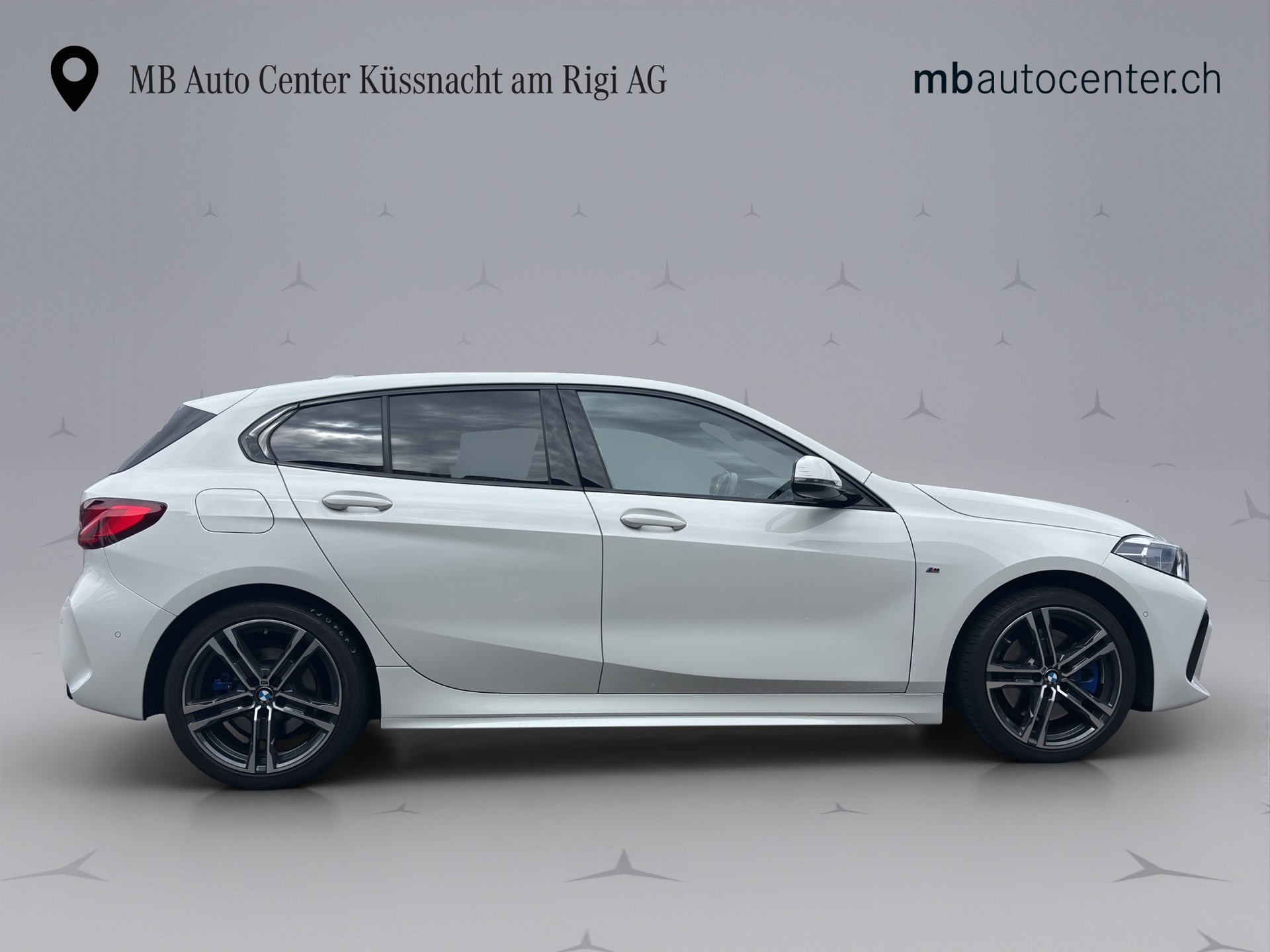 BMW 120d xDrive Steptronic M Sport-image-6
