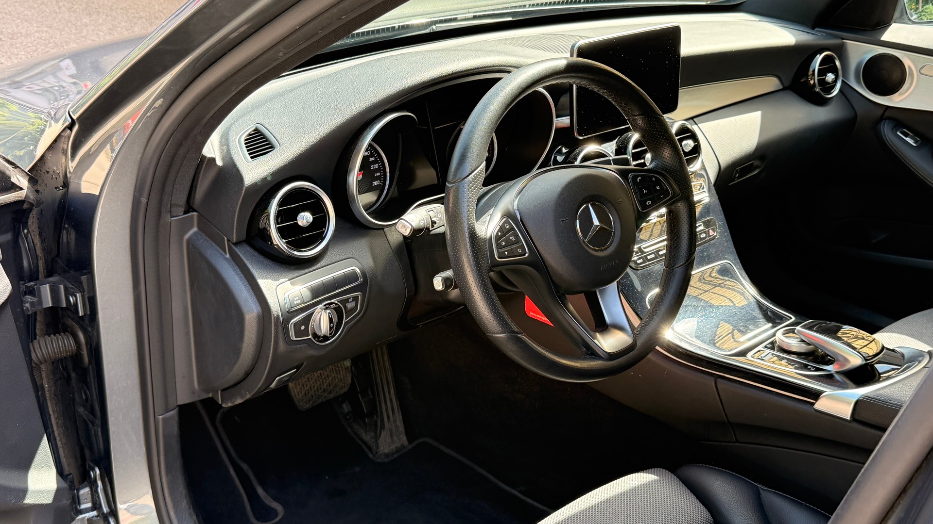 MERCEDES-BENZ C 350 e Avantgarde 7G-Tronic-image-7