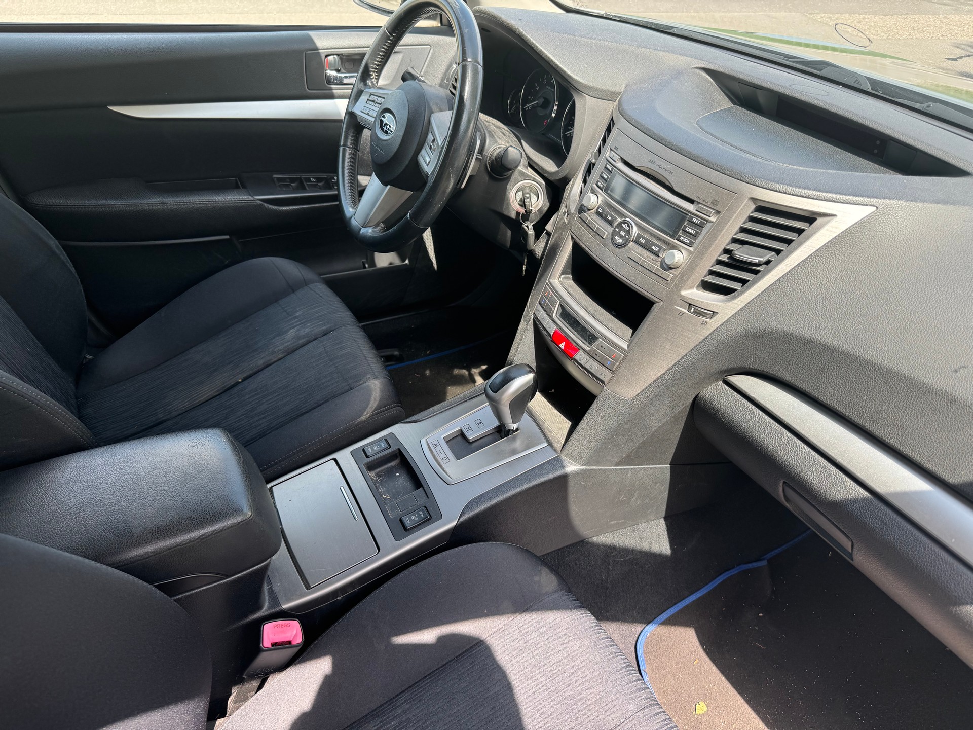 SUBARU Legacy 2.0i Swiss AWD Lineartronic-image-9