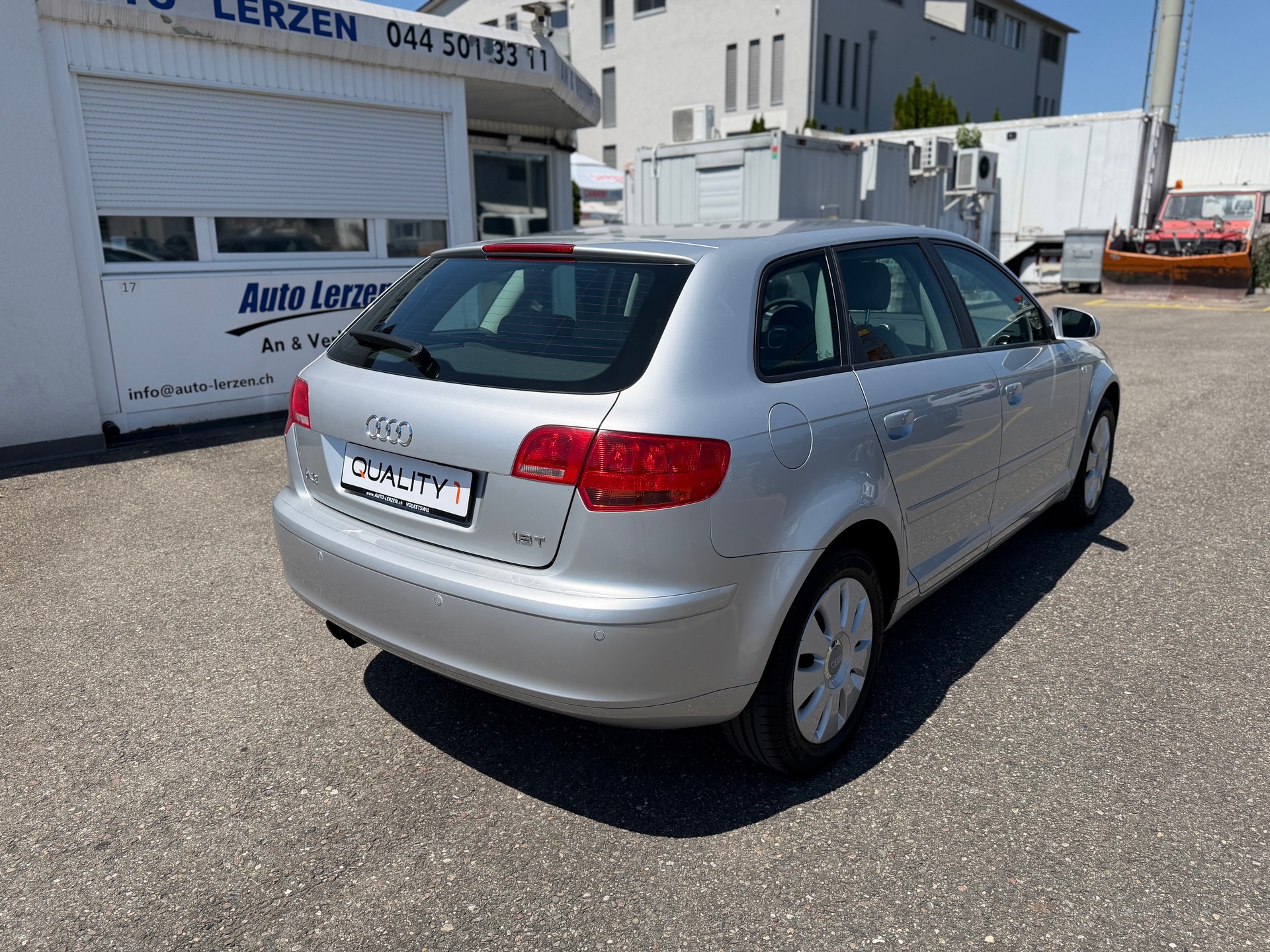 AUDI A3 Sportback 1.8 Turbo FSI Attraction-image-4
