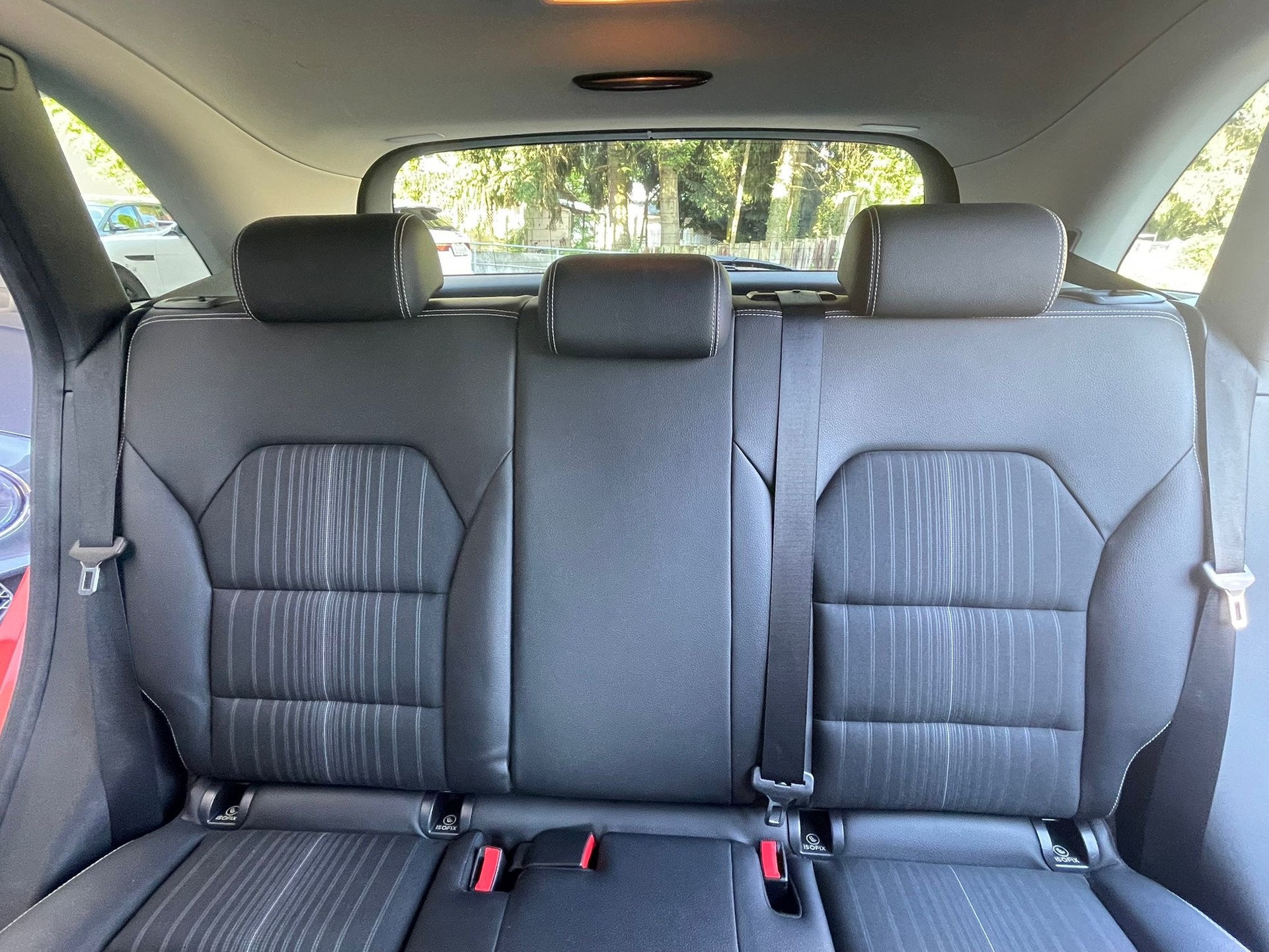 MERCEDES-BENZ B 180 7G-DCT Sport-Paket CH-Auto-image-9