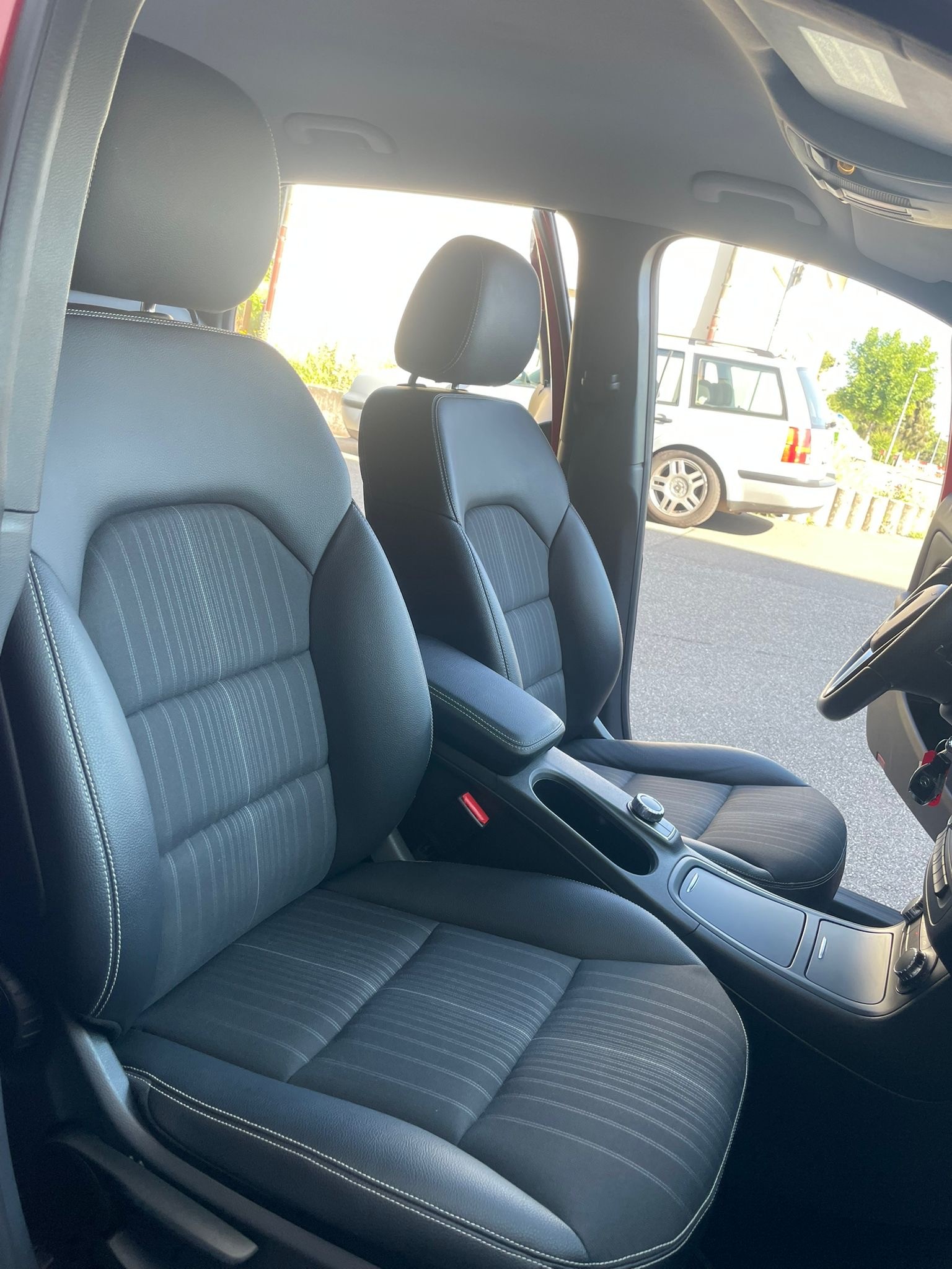 MERCEDES-BENZ B 180 7G-DCT Sport-Paket CH-Auto-image-8